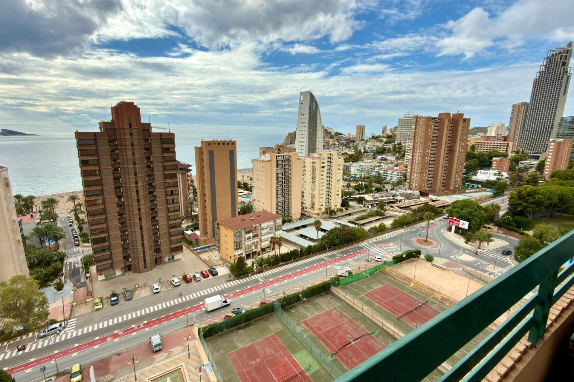 Resale - Apartment  - Benidorm - Playa de Poniente