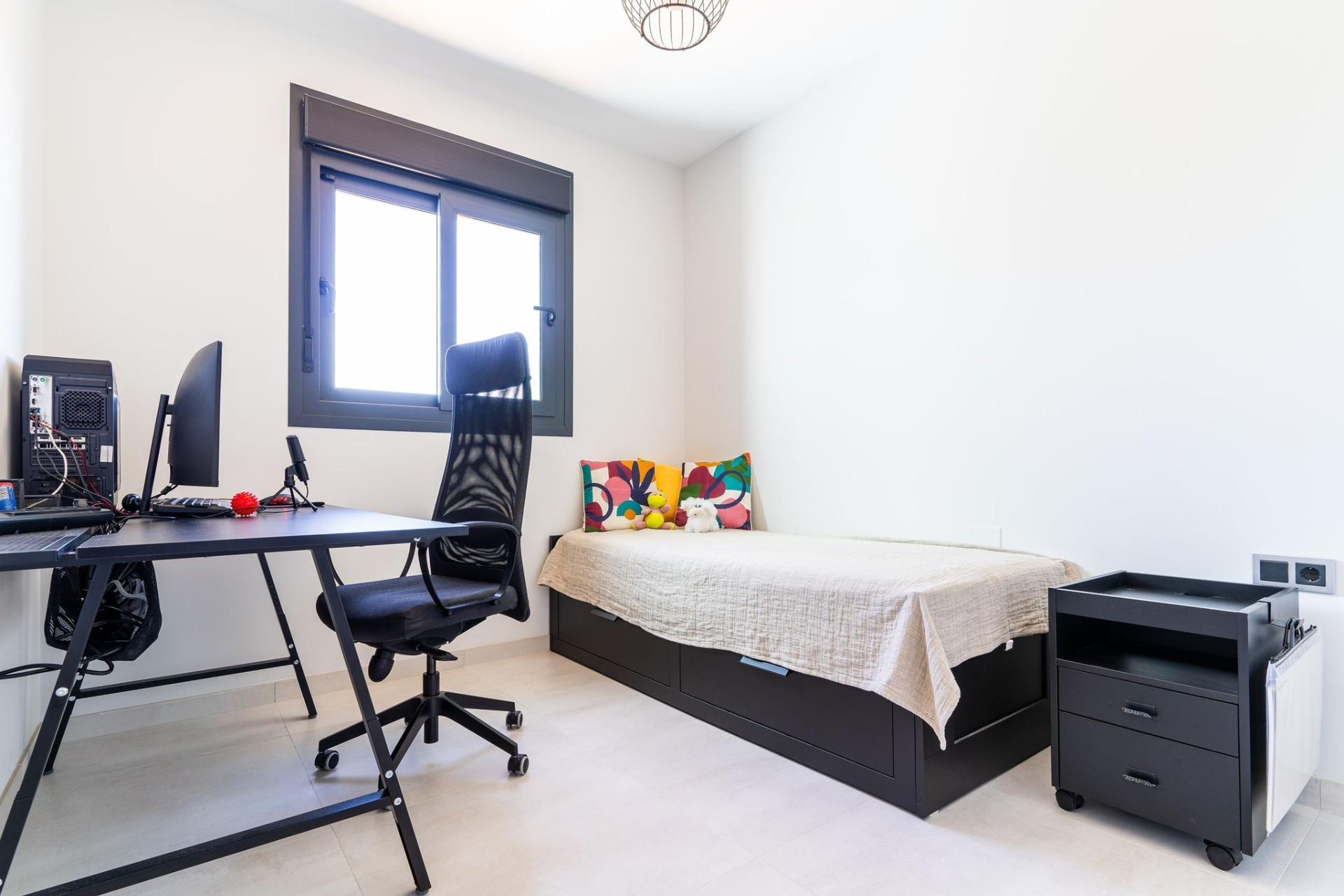 Resale - Apartment  - Benidorm - Playa de Poniente