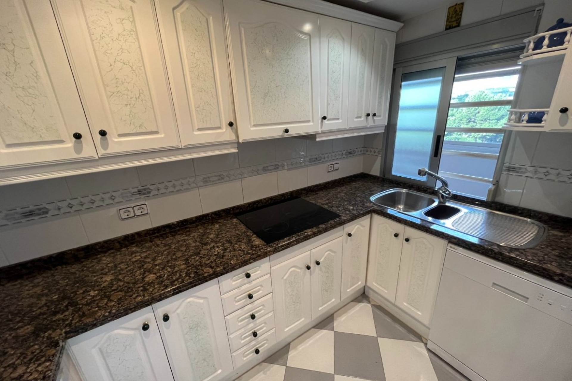 Resale - Apartment  - Benidorm - Poniente