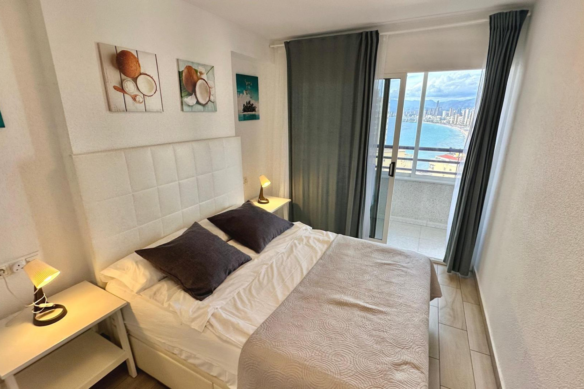 Resale - Apartment  - Benidorm - Rincon de Loix Cruz