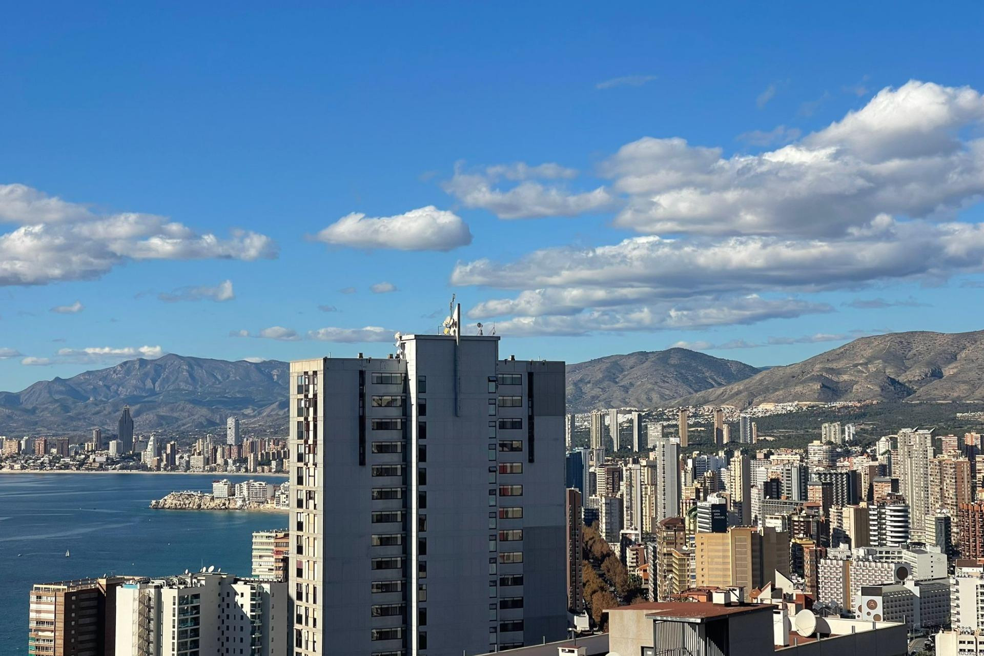 Resale - Apartment  - Benidorm - Zona Sierra Helada