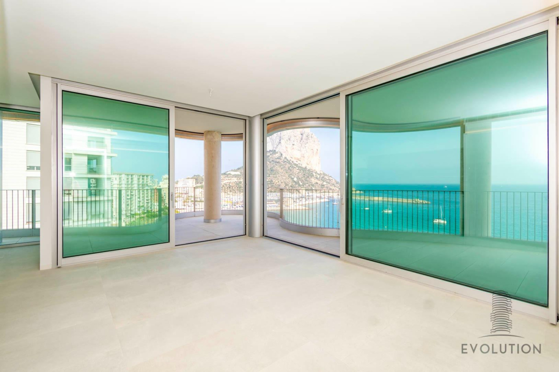 Resale - Apartment  - Calpe - Playa De Arenal