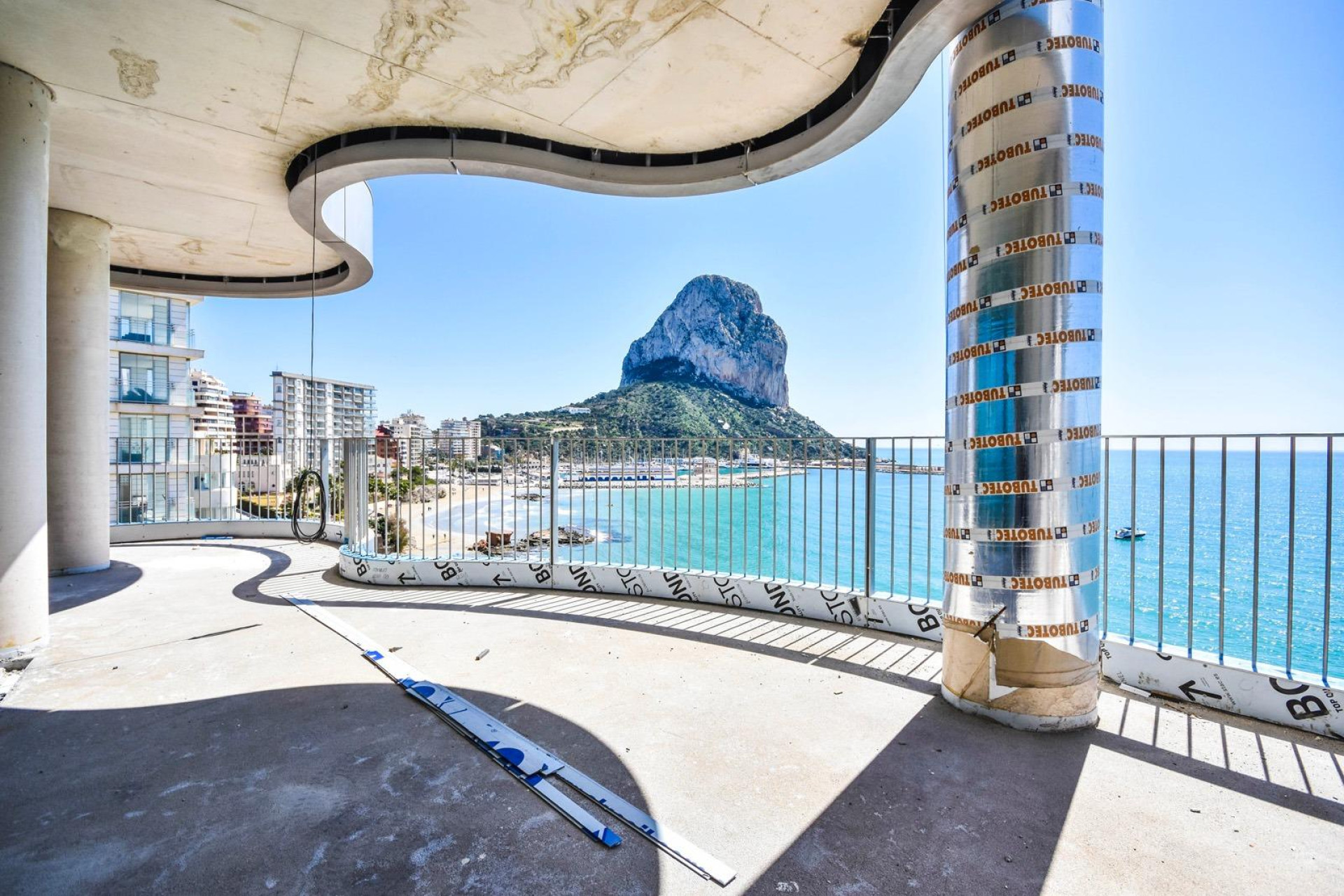 Resale - Apartment  - Calpe - Playa De Arenal