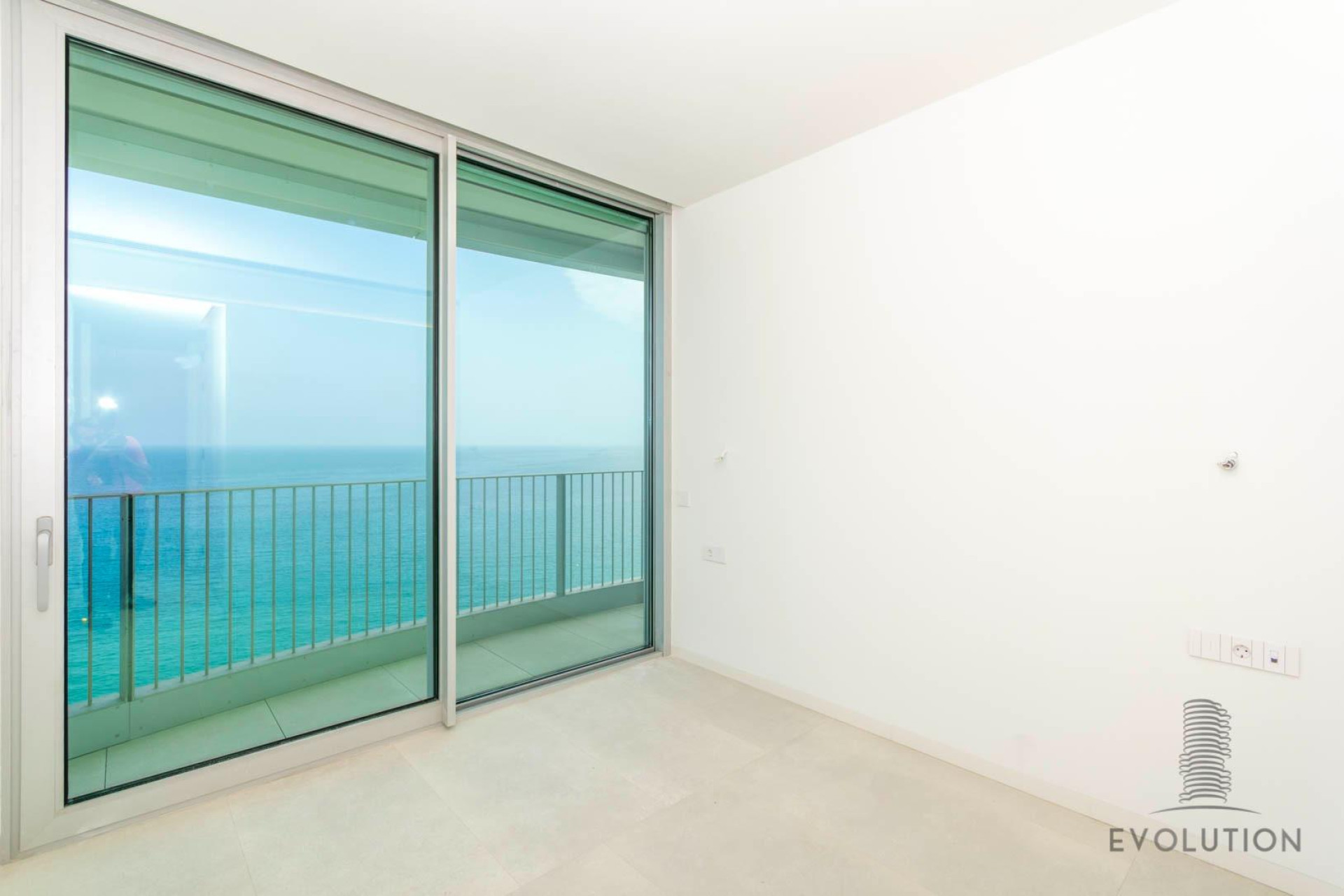 Resale - Apartment  - Calpe - Playa De Arenal