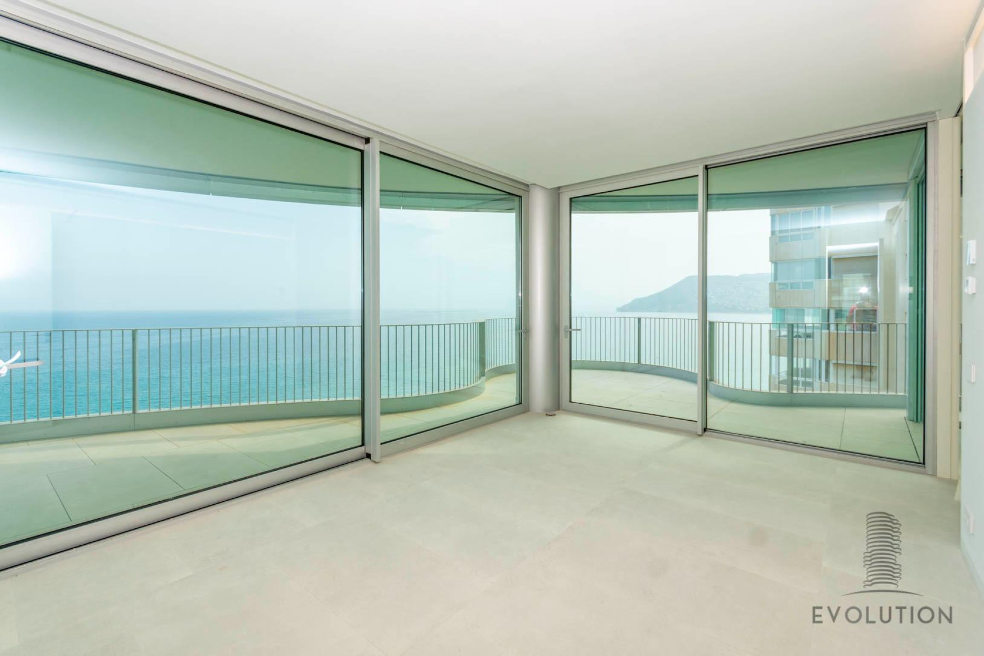 Resale - Apartment  - Calpe - Playa De Arenal