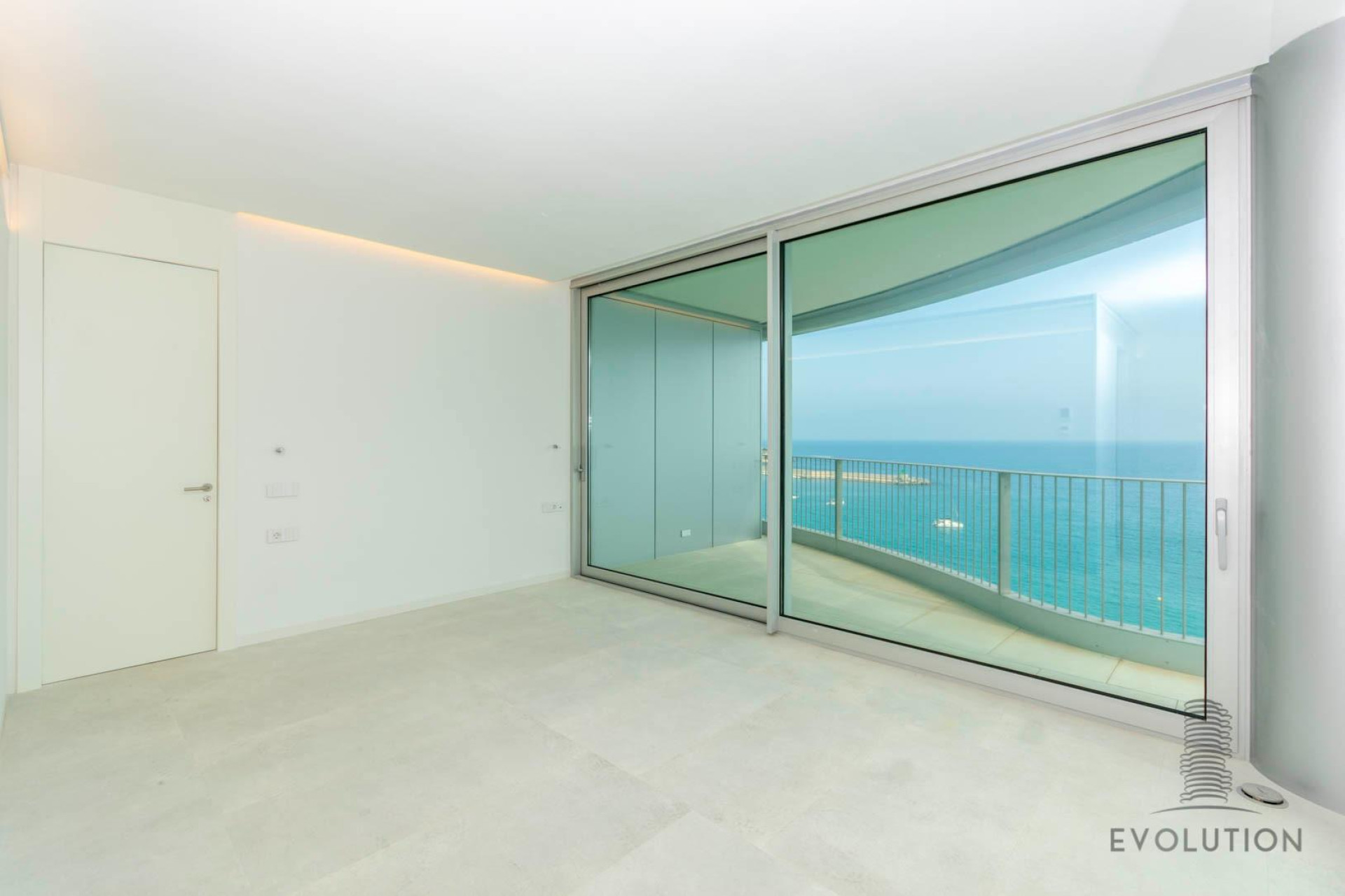 Resale - Apartment  - Calpe - Playa De Arenal