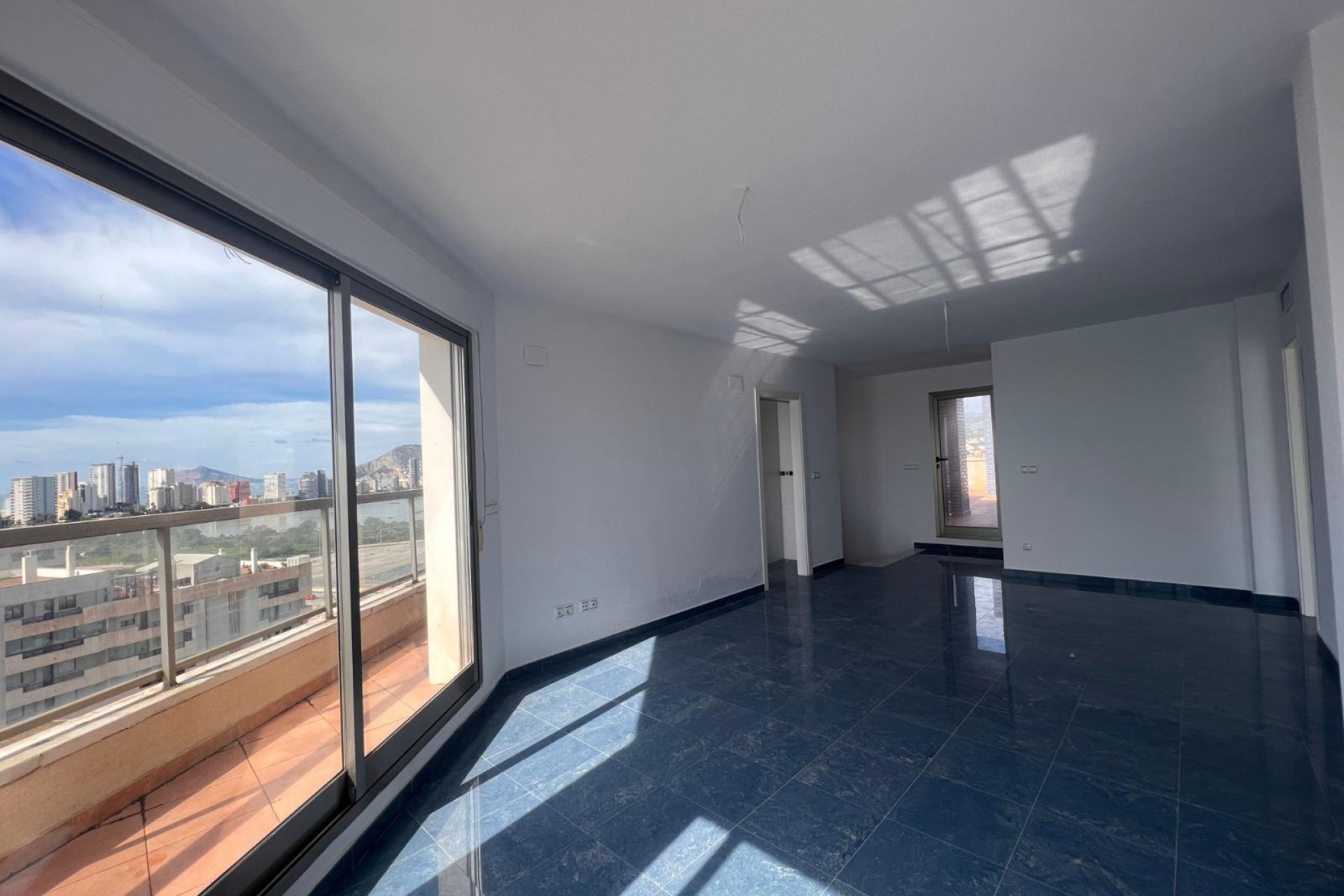 Resale - Apartment  - Calpe - Playa de Fossa-Levante