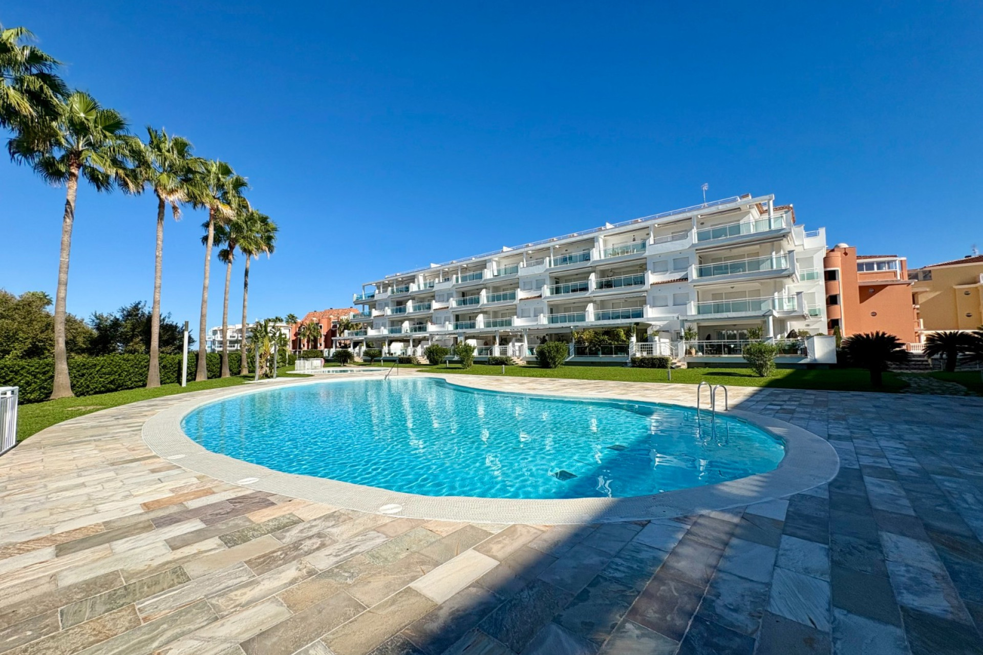 Resale - Apartment  - Denia - Les Marines - Las Marinas