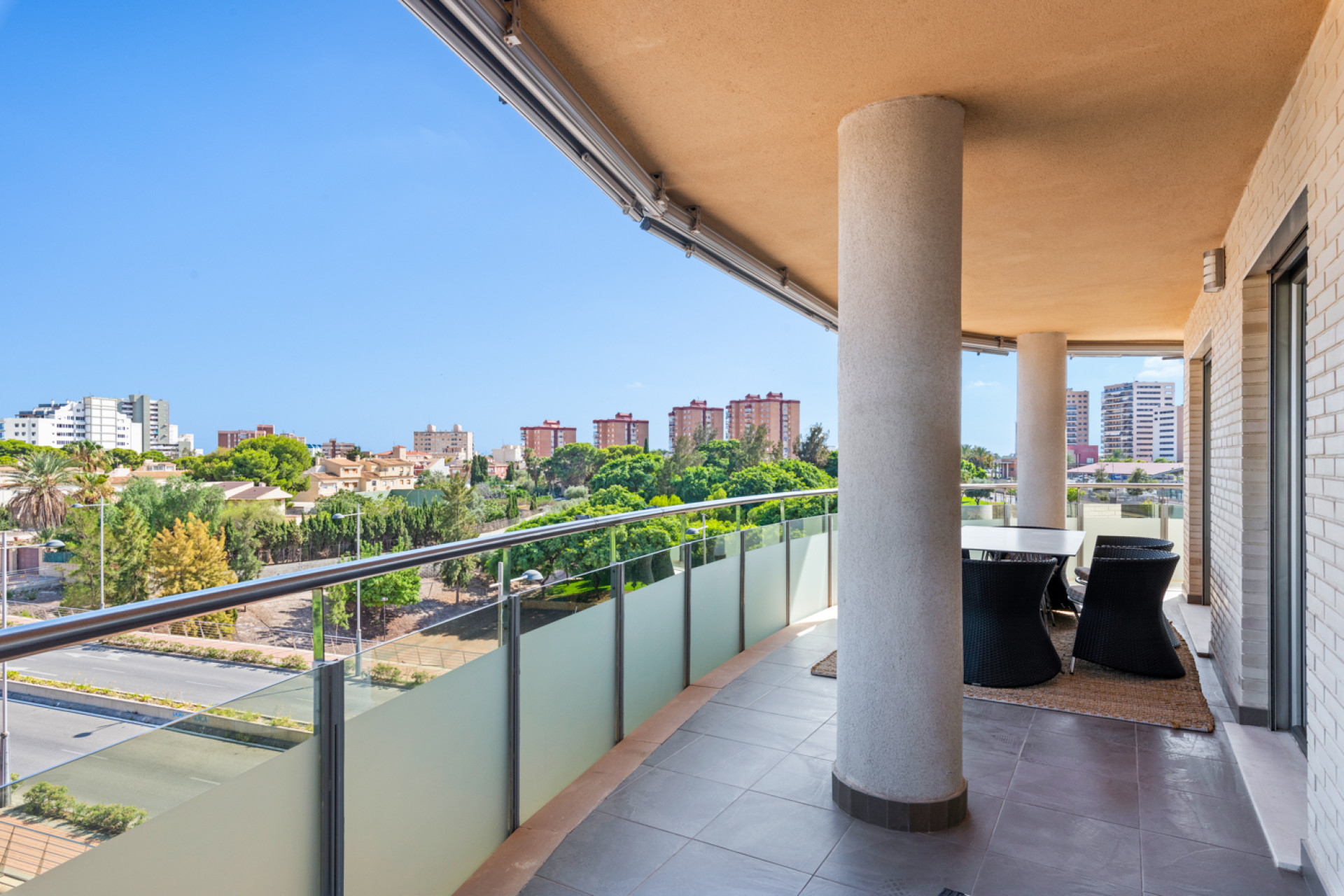 Resale - Apartment  - El Campello - El Amerador