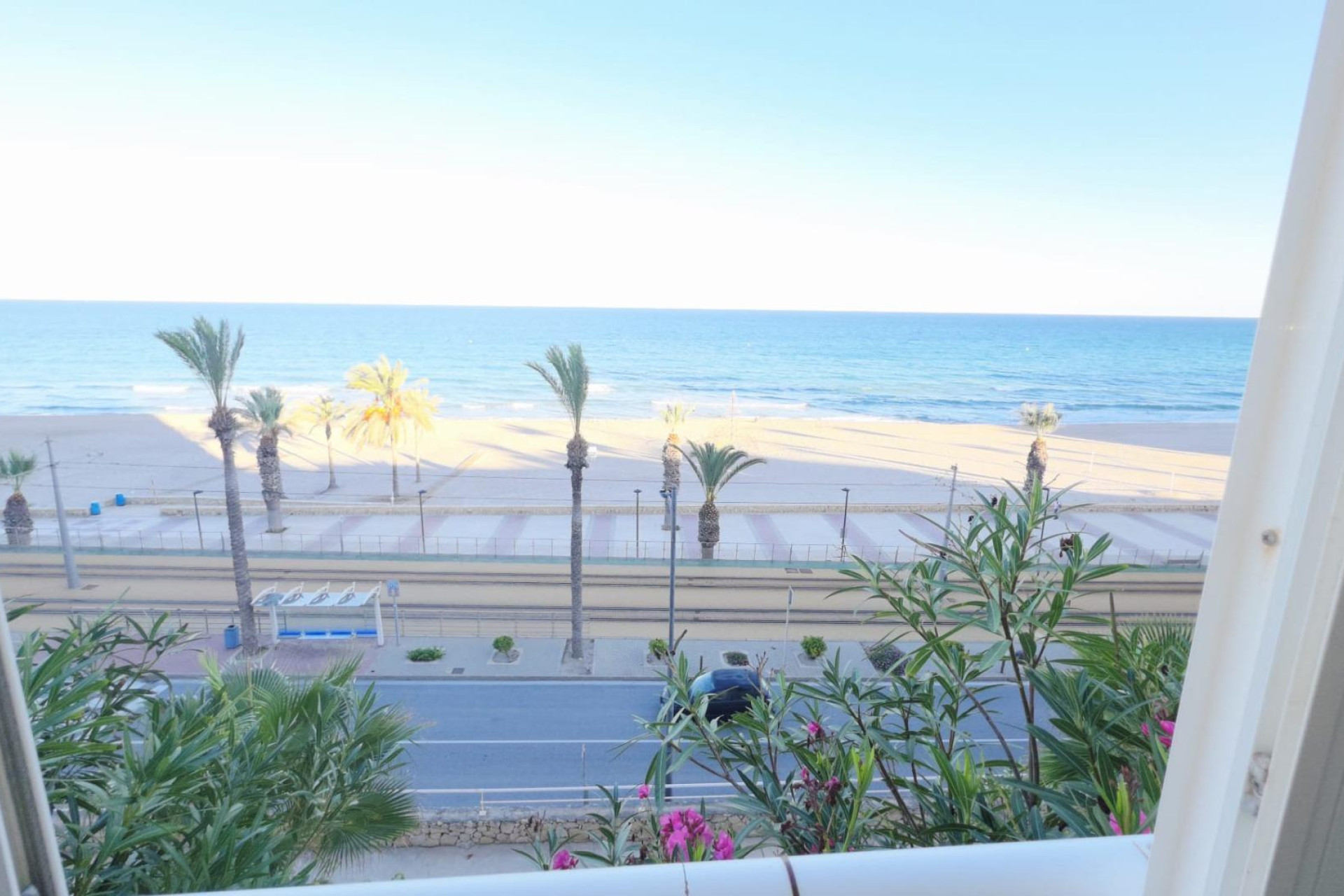 Resale - Apartment  - El Campello - Playa muchavista