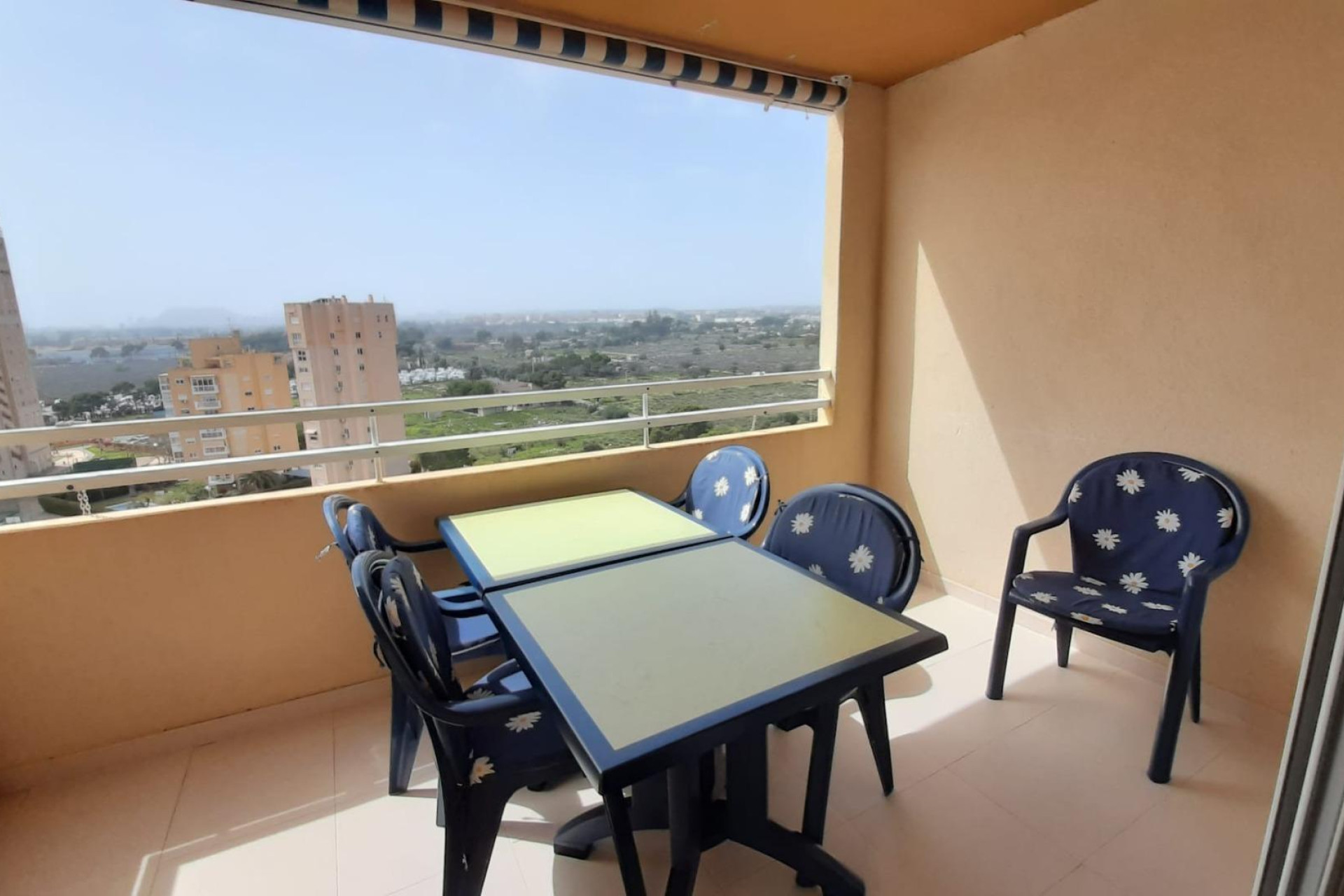 Resale - Apartment  - El Campello - Playa muchavista