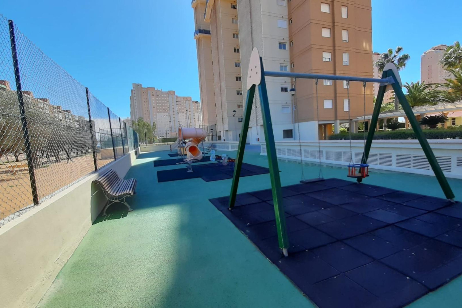 Resale - Apartment  - El Campello - Playa muchavista