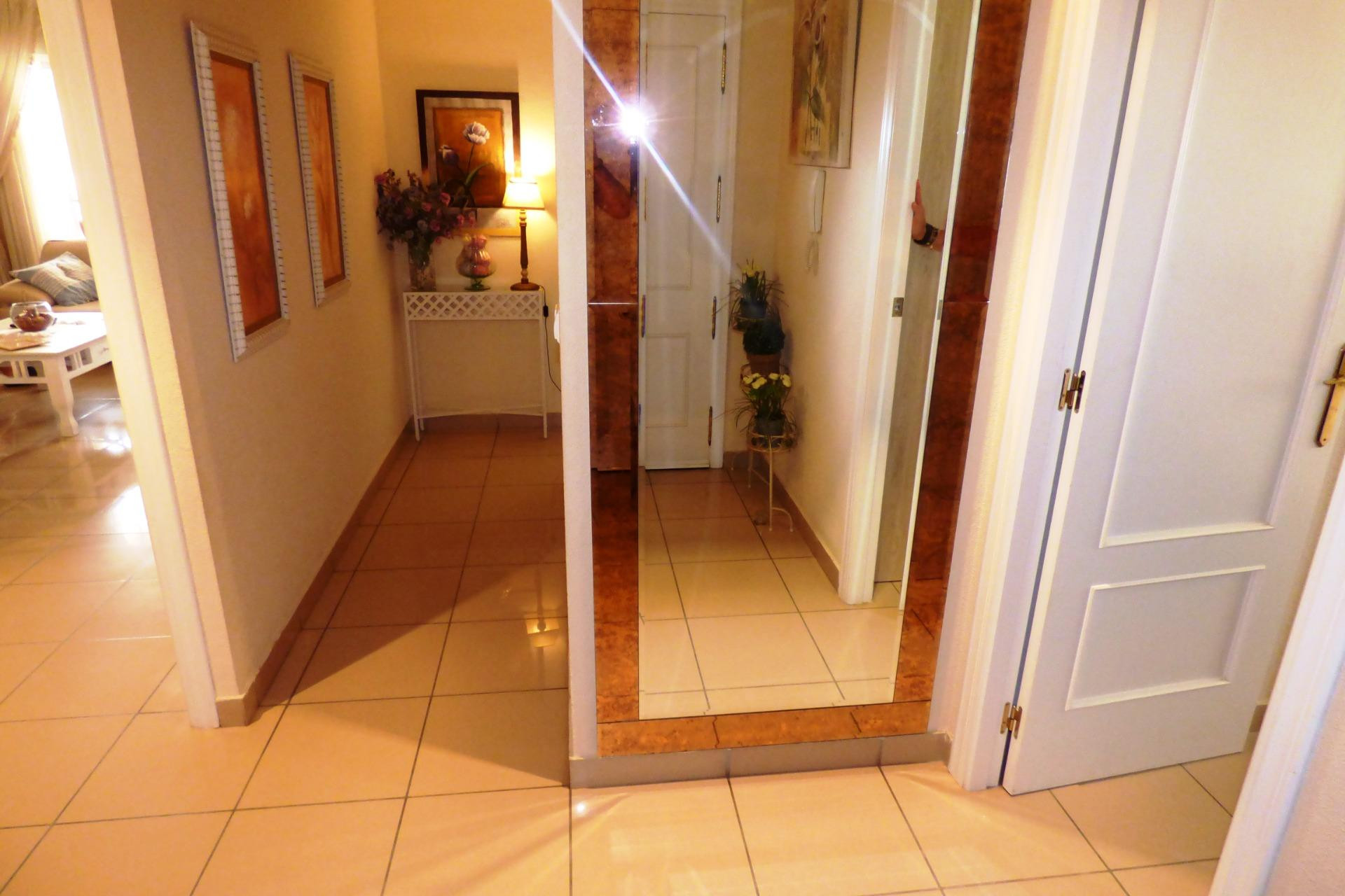 Resale - Apartment  - El Campello - Playa muchavista