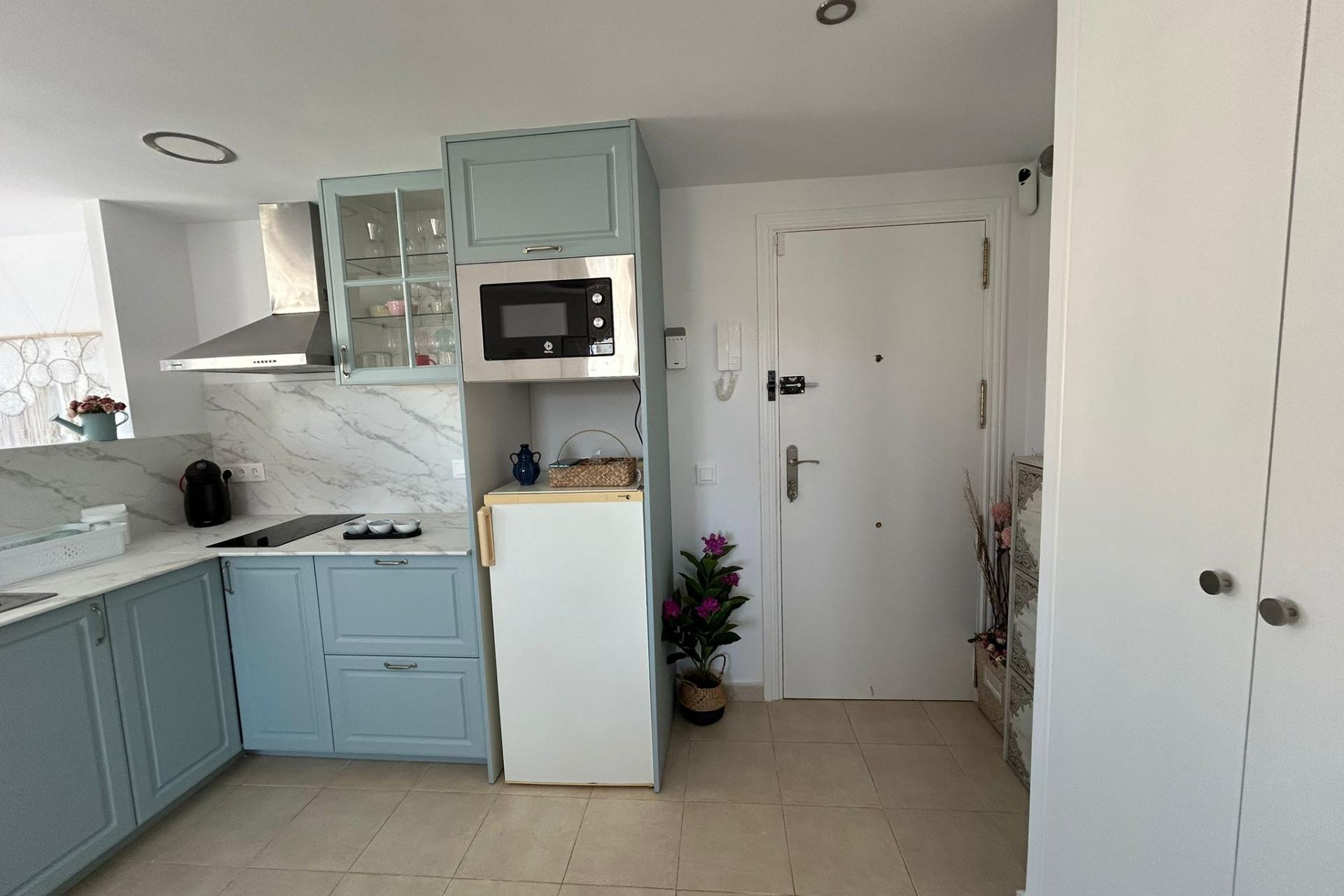 Resale - Apartment  - Finestrat - La Cala