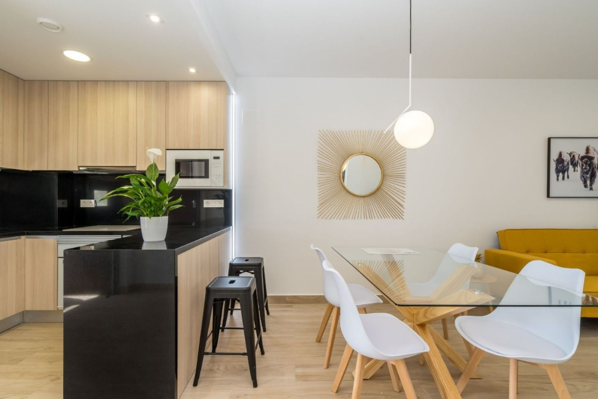 Resale - Apartment  - Finestrat - URBANIZACIONES