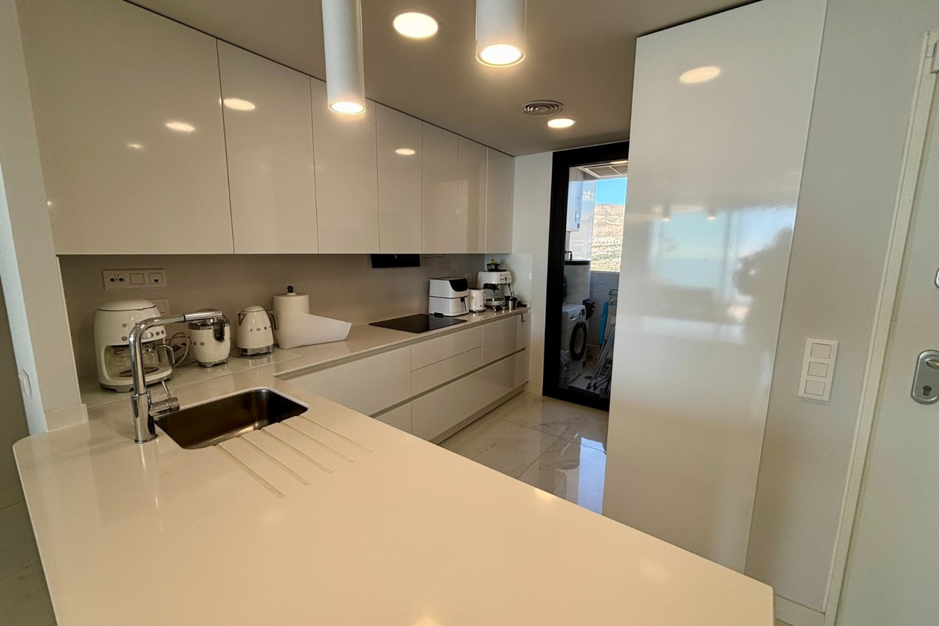 Resale - Apartment / flat - Benidorm - Zona de Poniente