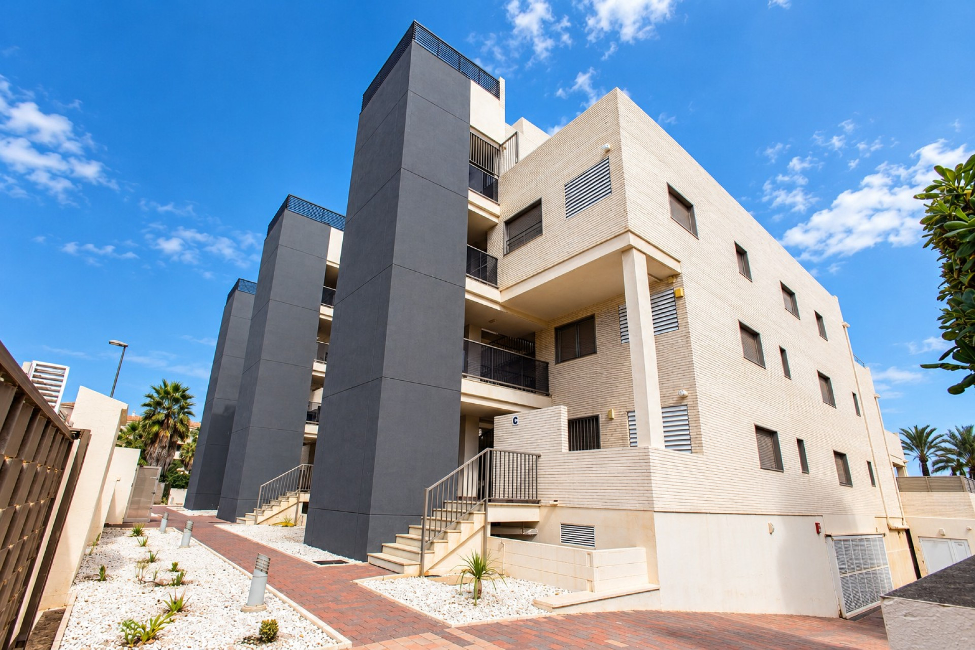 Resale - Apartment / flat - Denia - Les Marines - Las Marinas