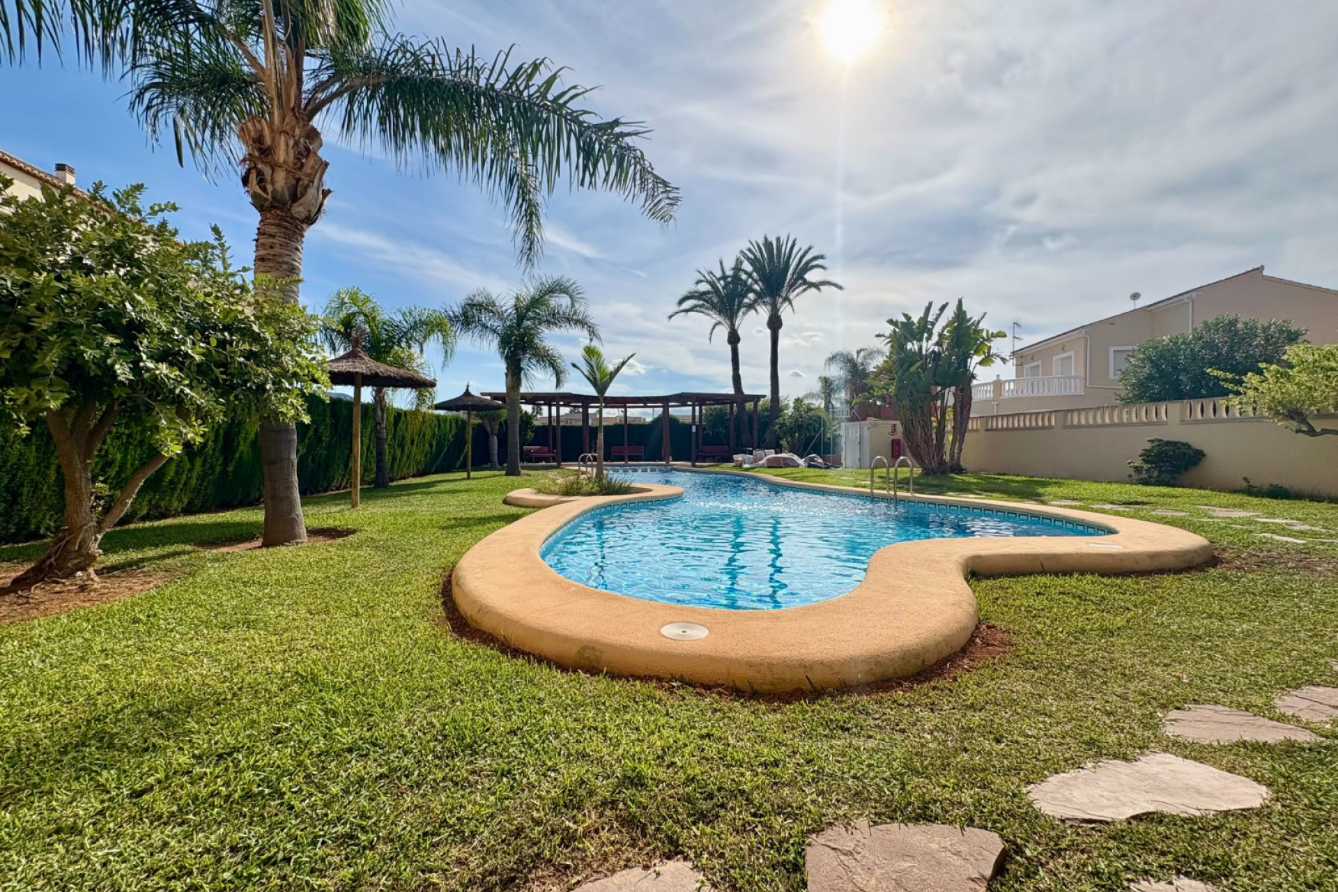 Resale - Apartment / flat - Denia - Les Marines - Las Marinas