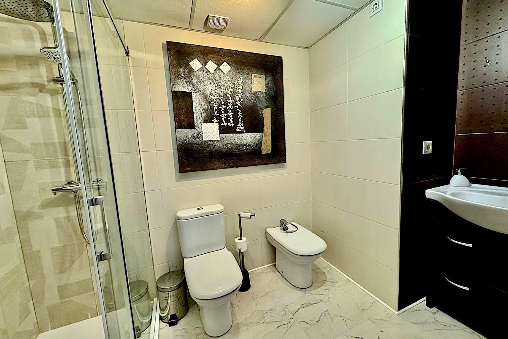 Resale - Apartment / flat - Vergel