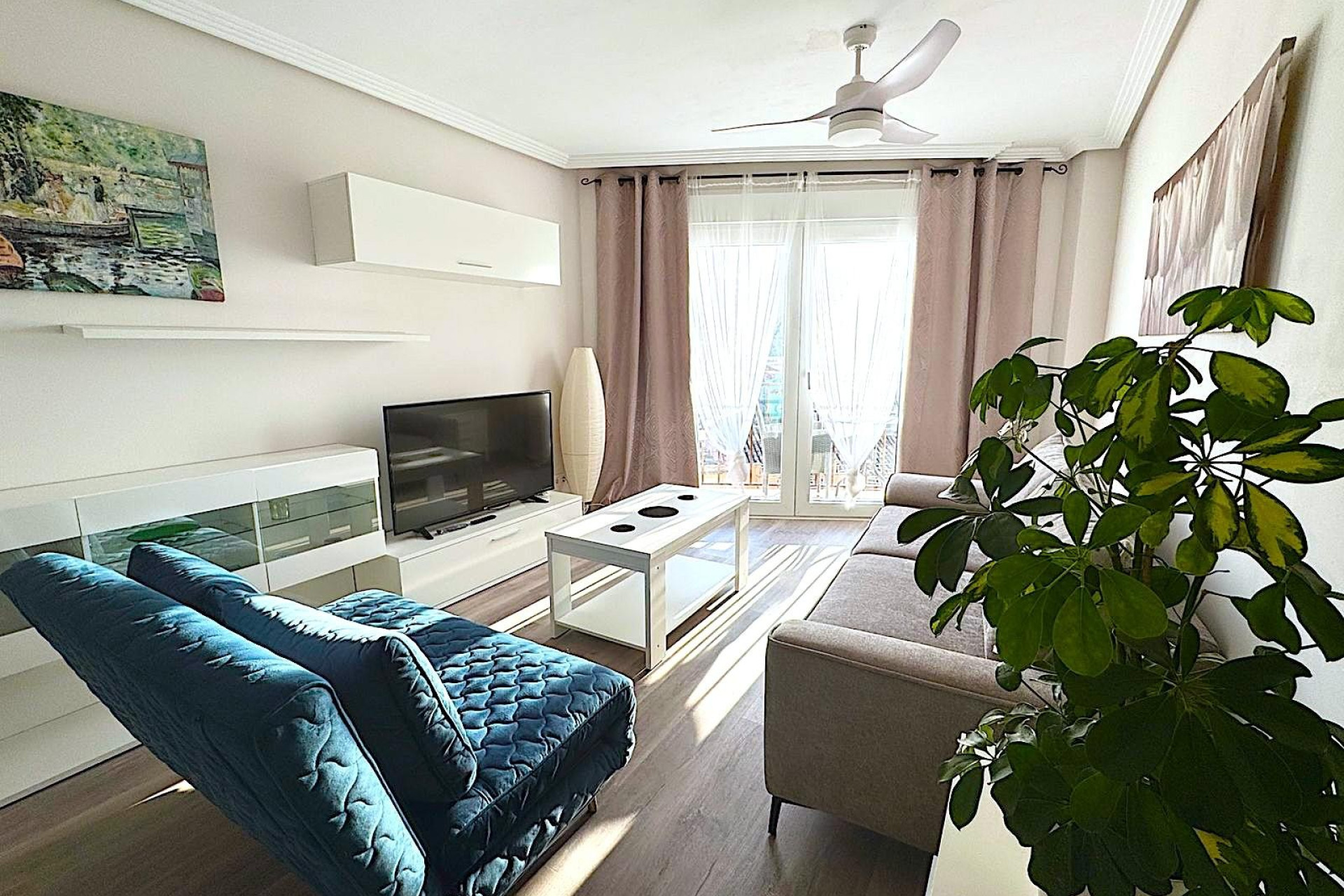 Resale - Apartment / flat - Vergel