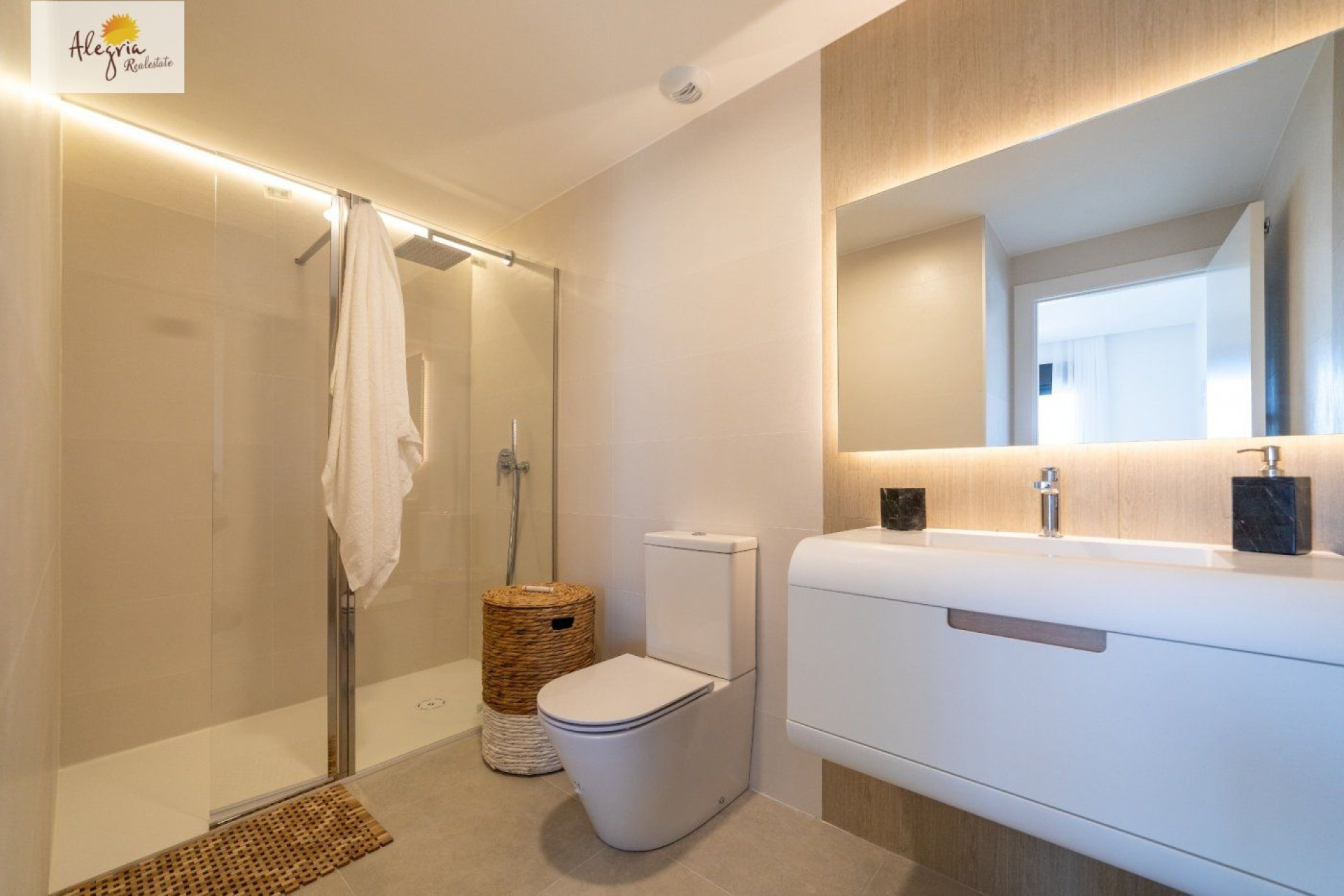 Resale - Apartment  - GRAN ALACANT - Balcones del Mar