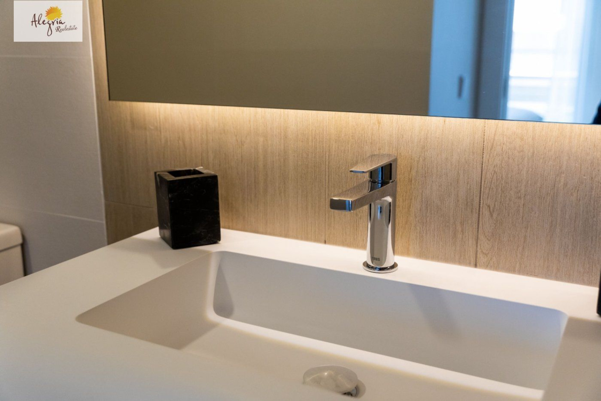 Resale - Apartment  - GRAN ALACANT - Balcones del Mar