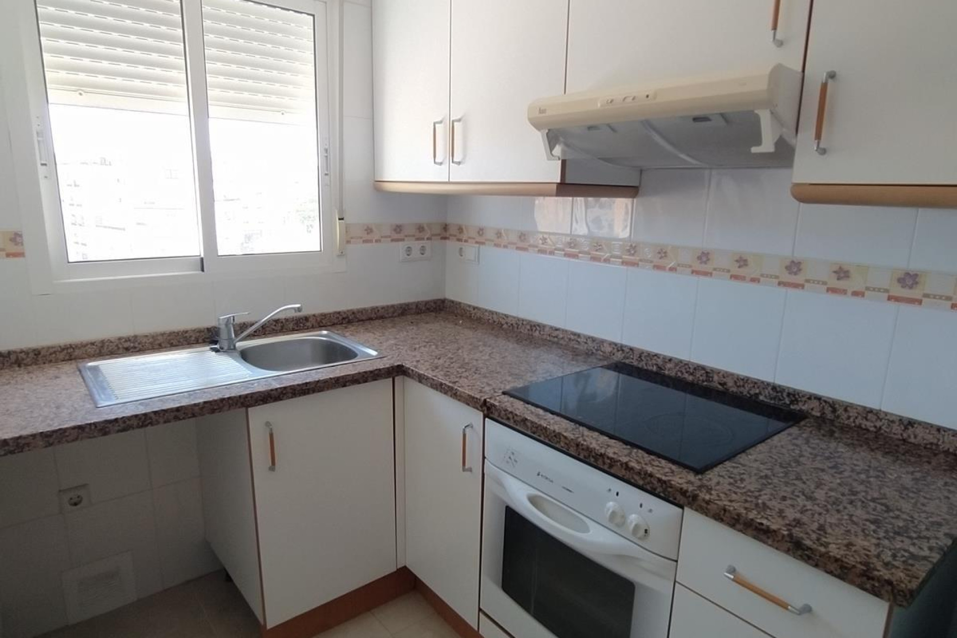 Resale - Apartment  - Guardamar del Segura - CENTRO