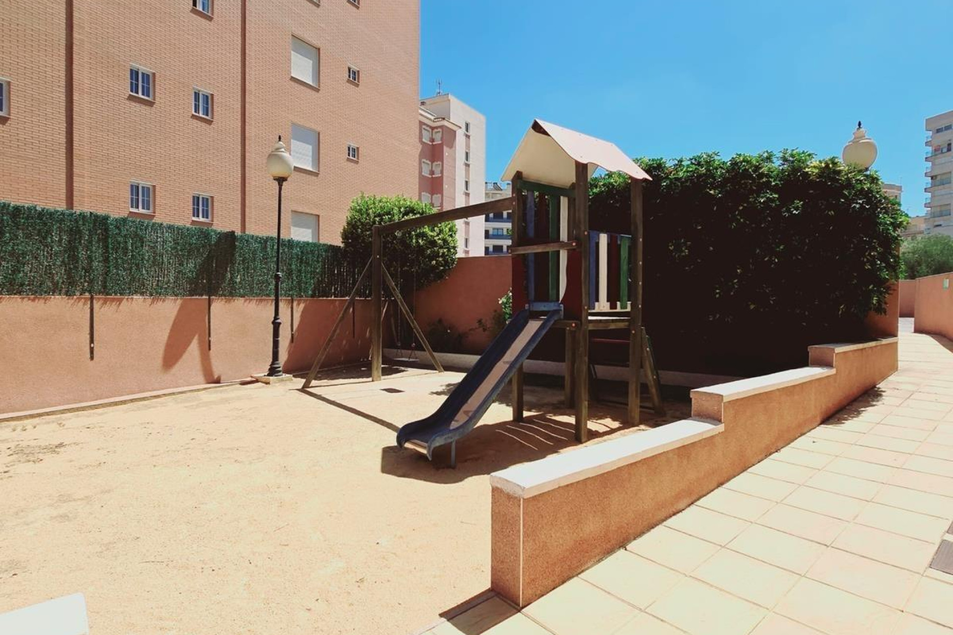 Resale - Apartment  - Guardamar del Segura - CENTRO