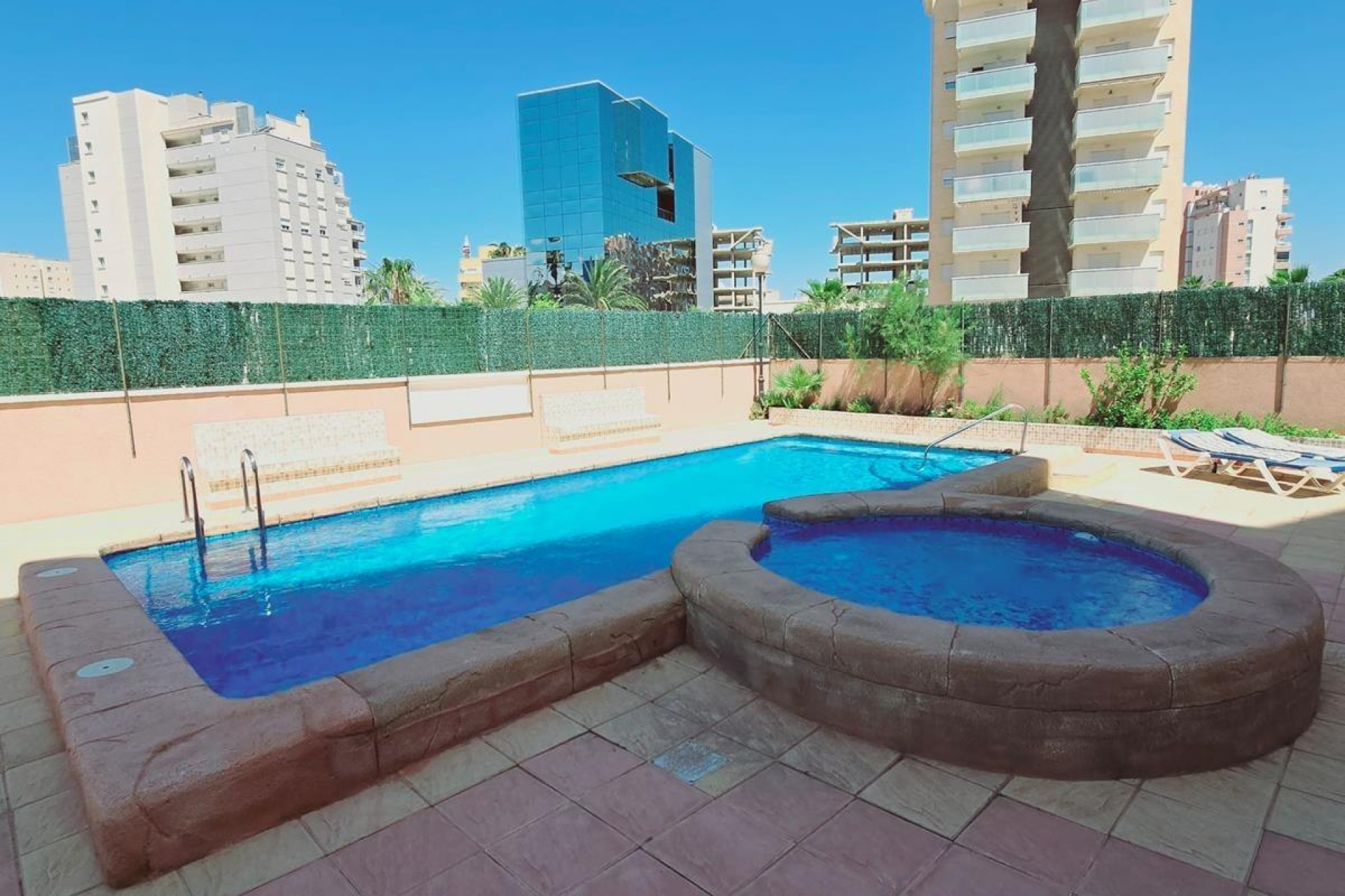 Resale - Apartment  - Guardamar del Segura - CENTRO