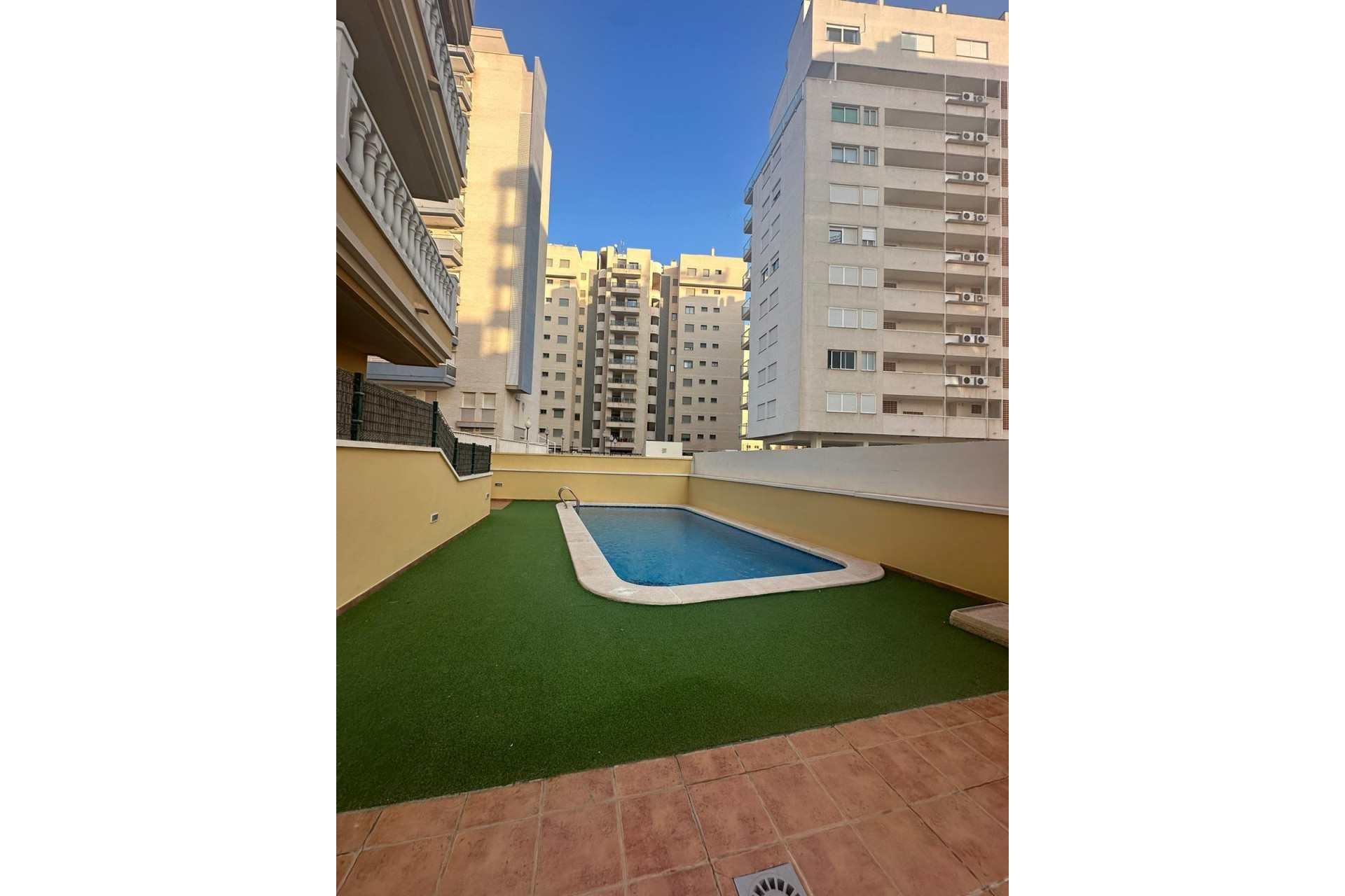 Resale - Apartment  - Guardamar del Segura - CENTRO