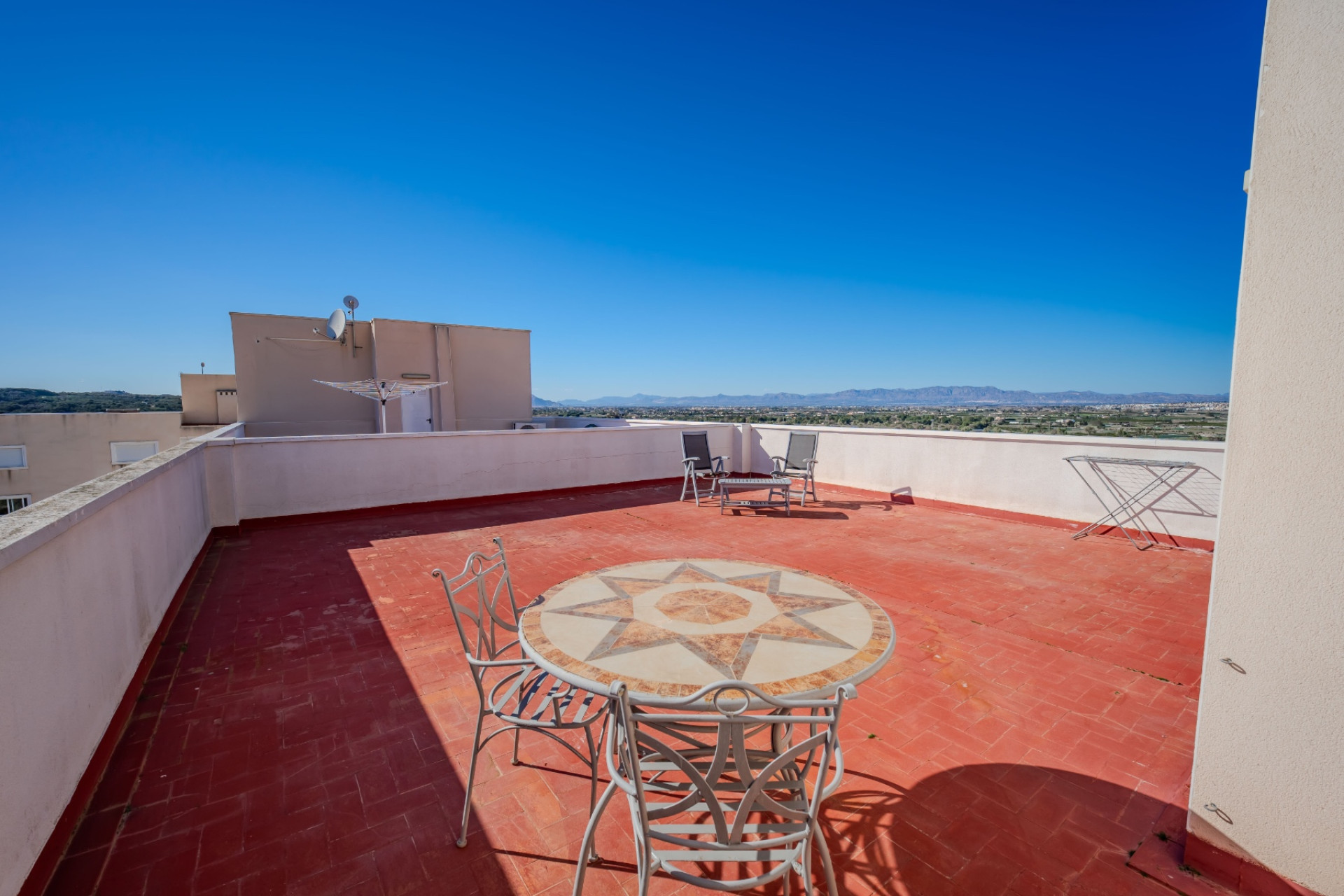 Resale - Apartment  - Guardamar del Segura - El Eden
