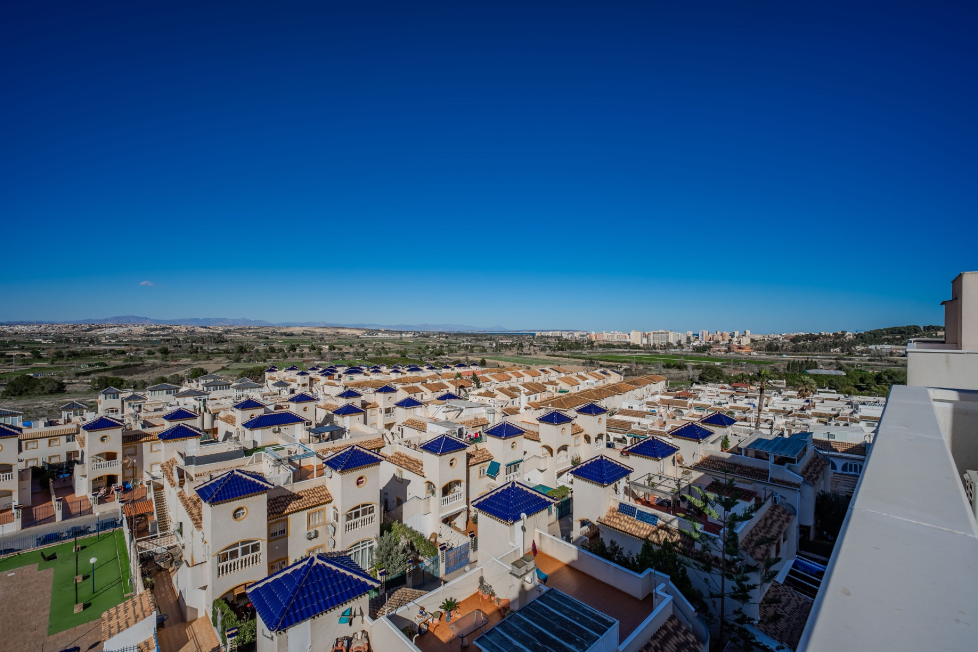 Resale - Apartment  - Guardamar del Segura - El Eden