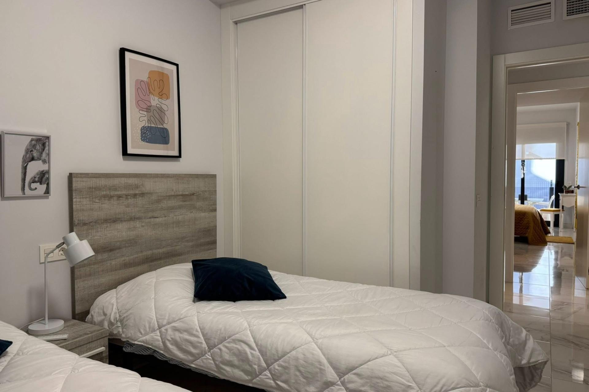 Resale - Apartment  - Guardamar del Segura - Guardamar - El Raso