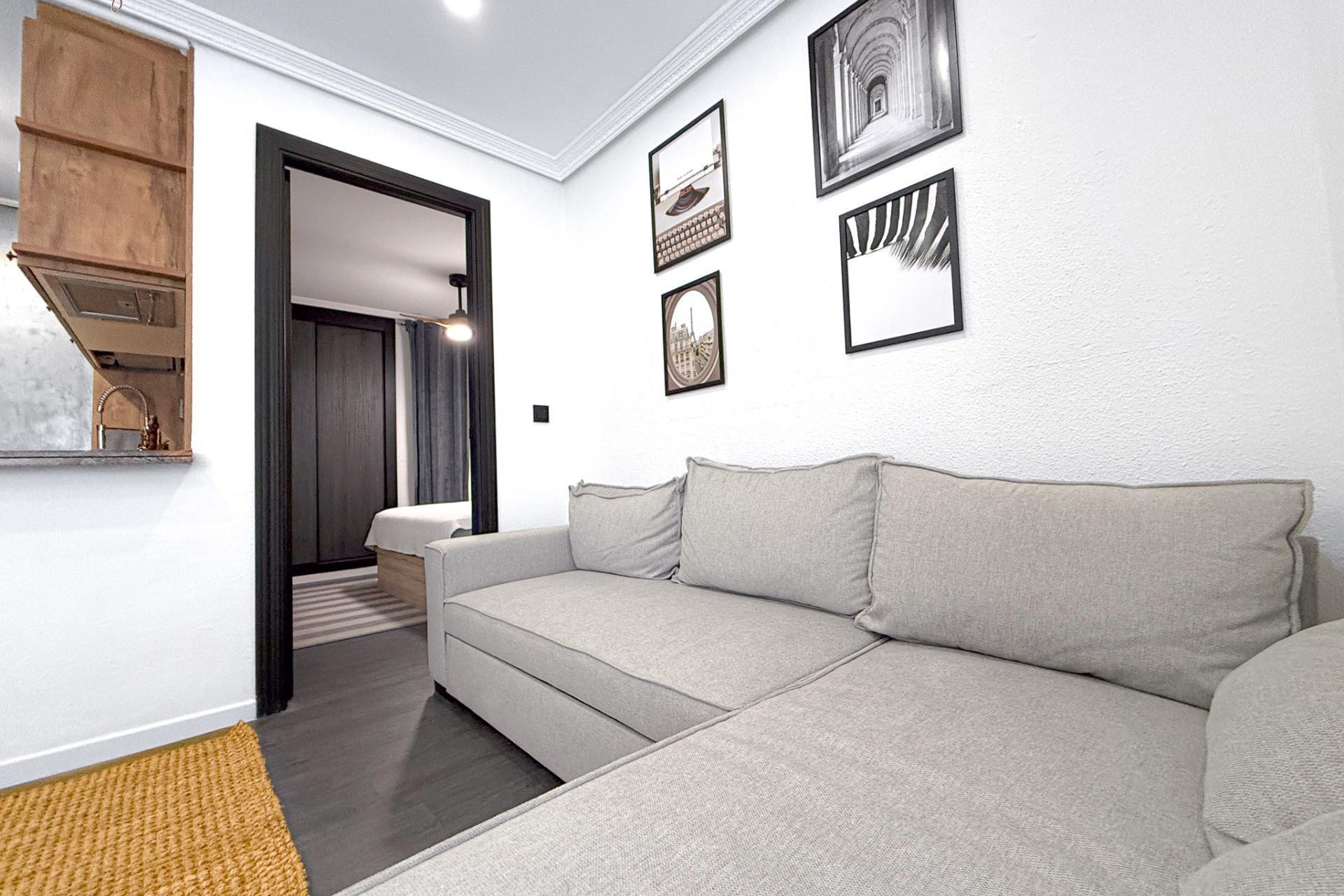 Resale - Apartment  - Guardamar del Segura - Paseo de Guardamar