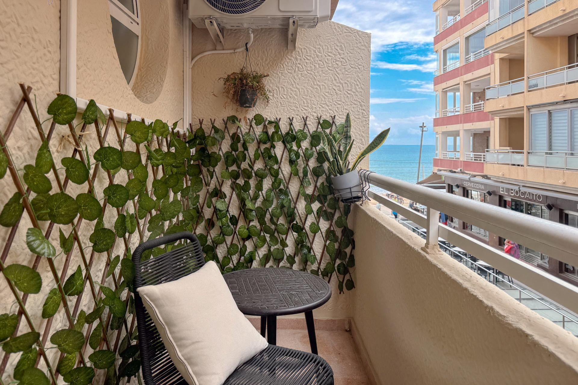 Resale - Apartment  - Guardamar del Segura - Paseo de Guardamar