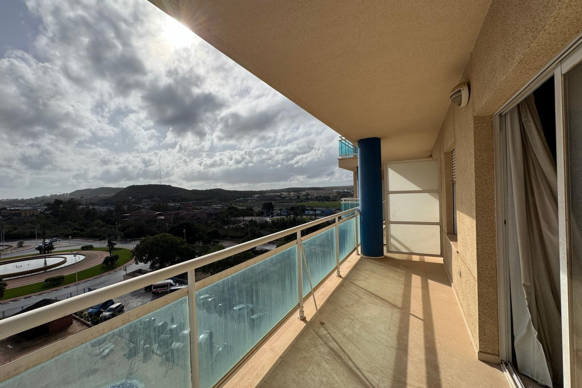 Resale - Apartment  - Guardamar del Segura - SUP 7 - Puerto Deportivo