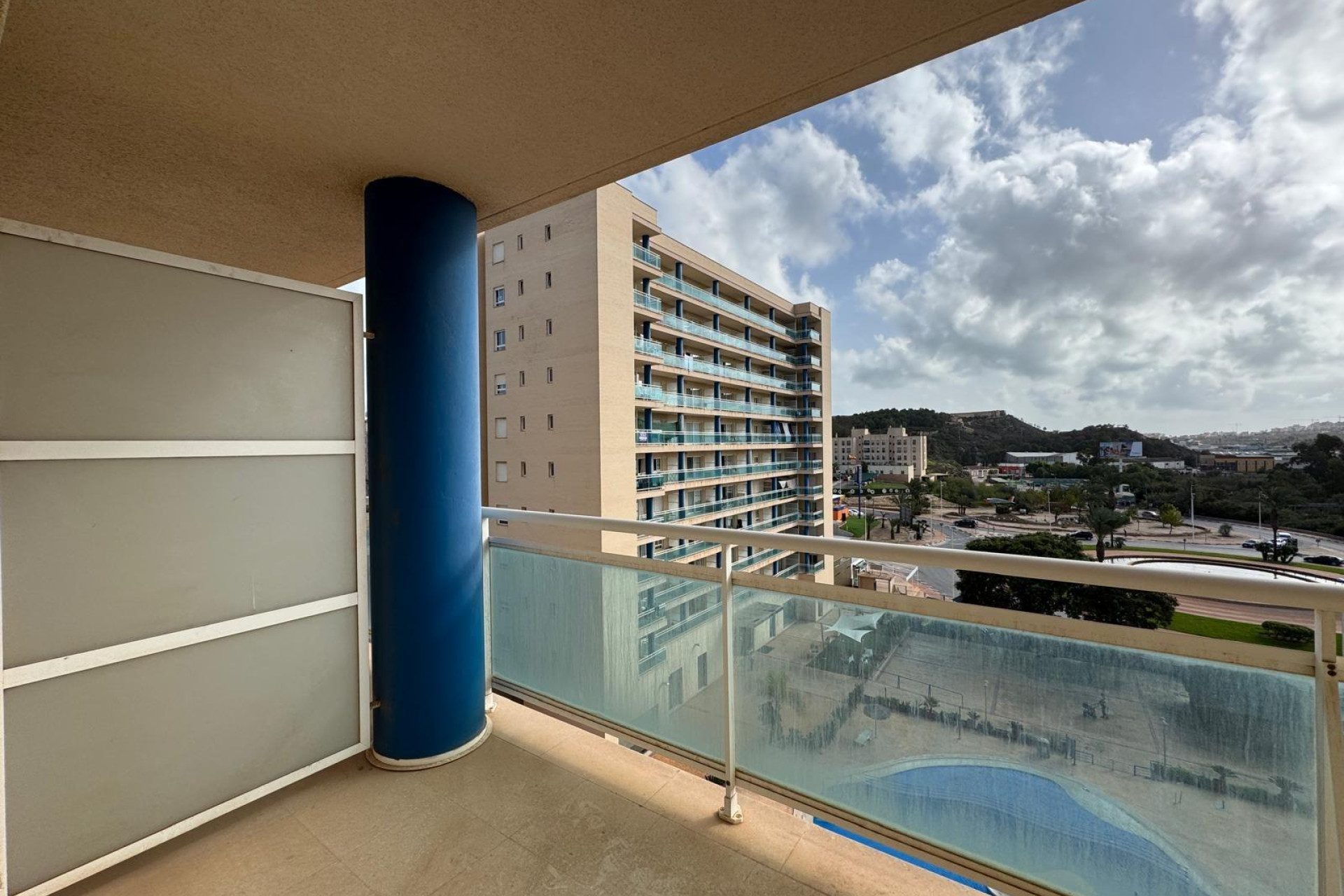 Resale - Apartment  - Guardamar del Segura - SUP 7 - Puerto Deportivo