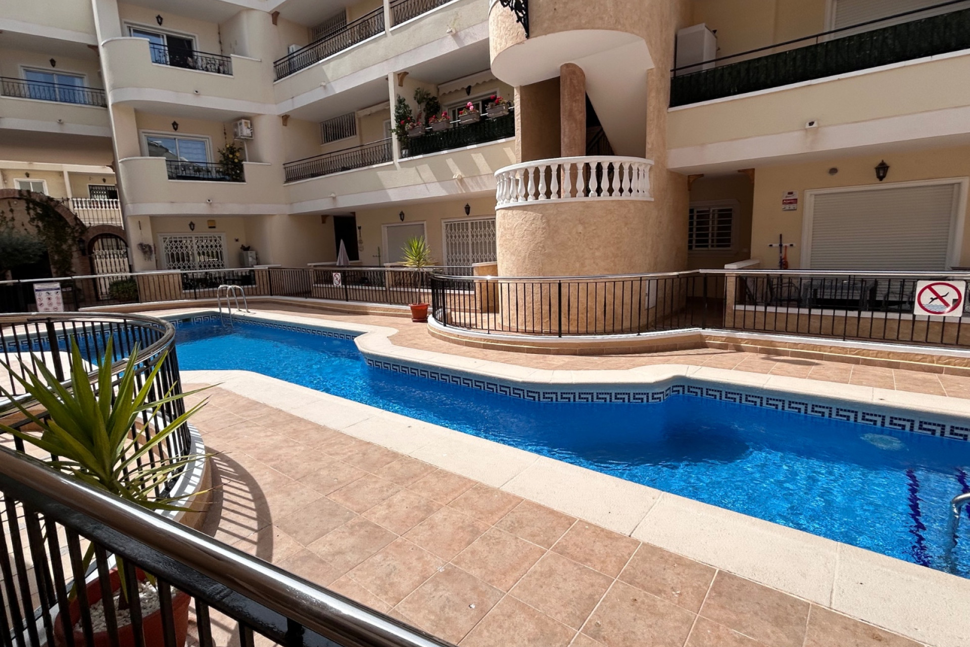 Resale - Apartment  - Jacarilla