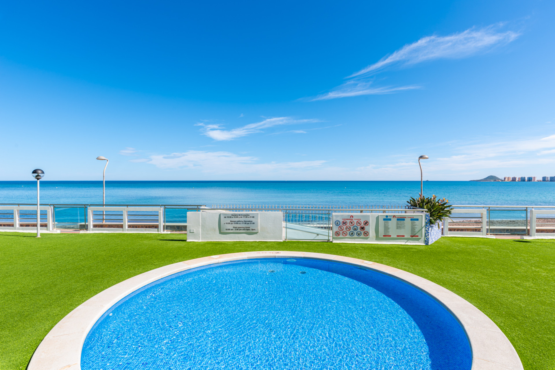 Resale - Apartment  - La Manga del Mar Menor - Playa del Pudrimel