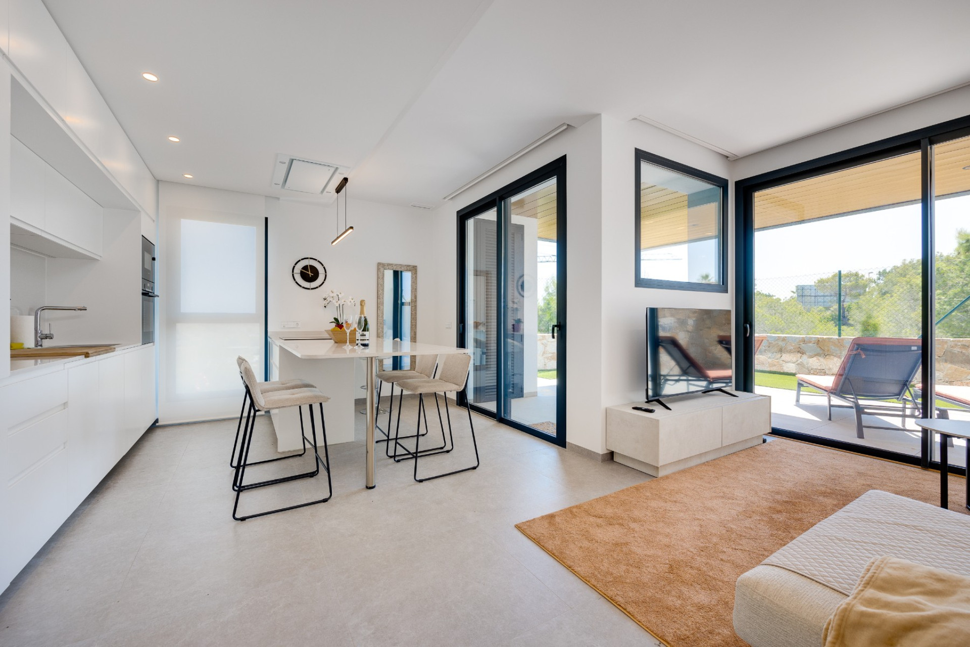 Resale - Apartment  - Las Colinas Golf Resort