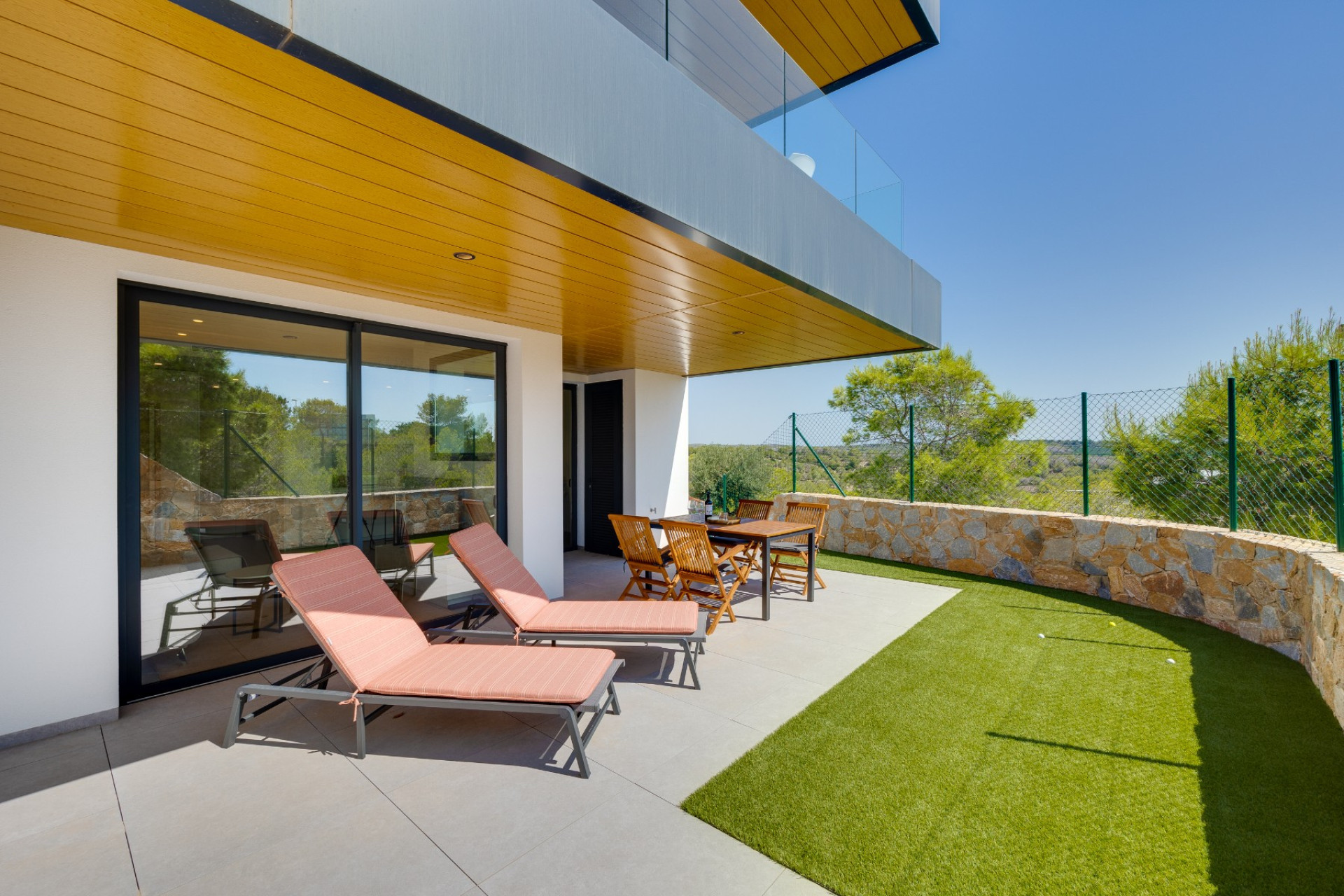 Resale - Apartment  - Las Colinas Golf Resort