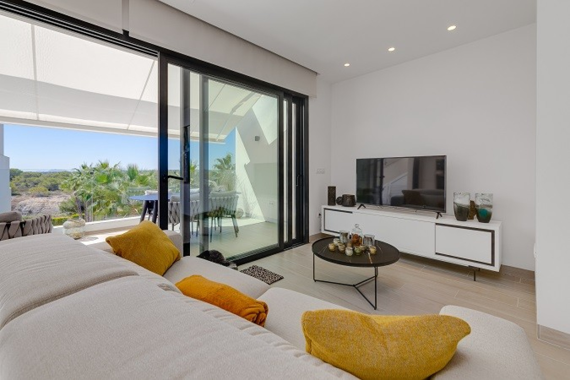 Resale - Apartment  - Las Colinas Golf Resort