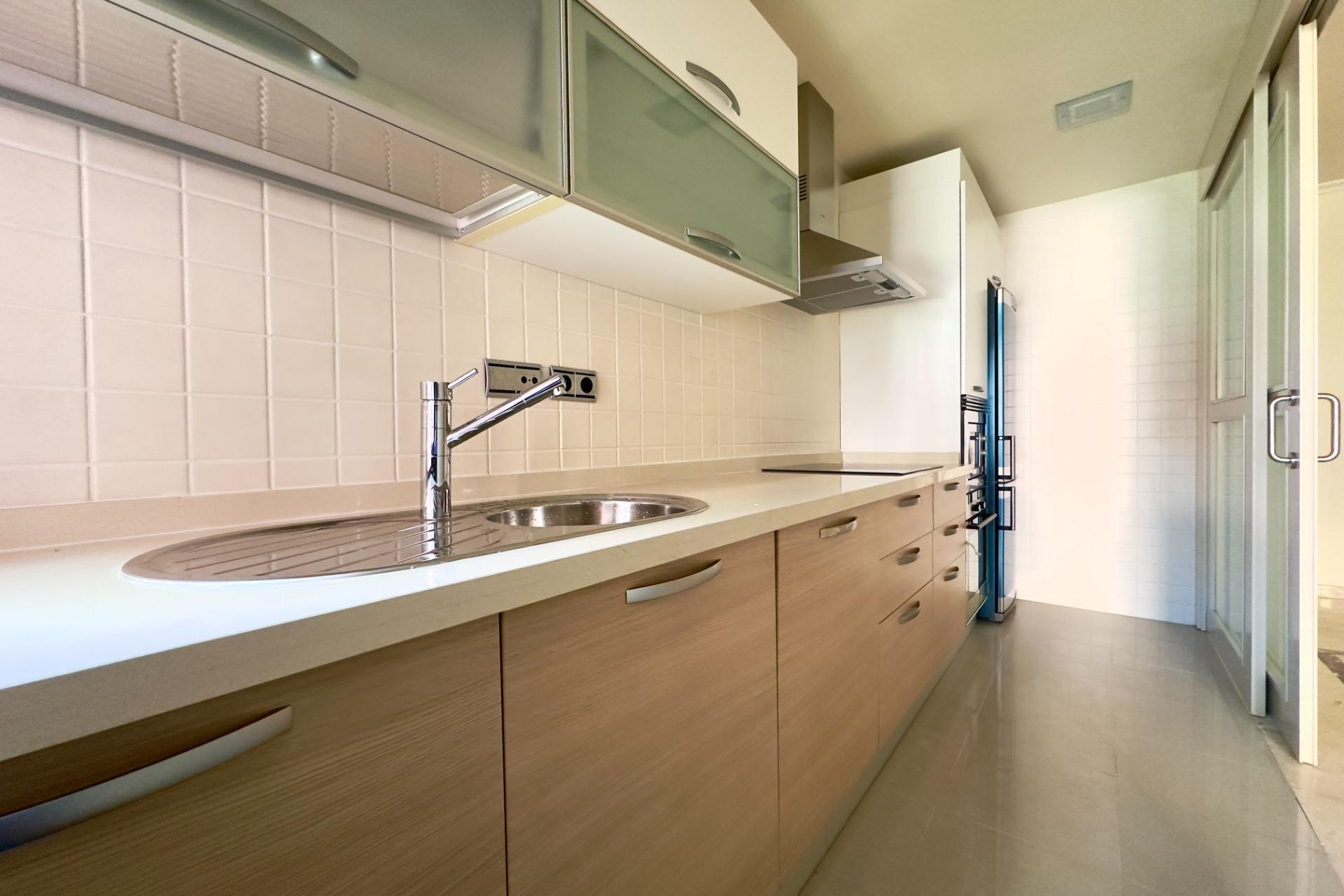 Resale - Apartment  - Los Alcázares - Punta Calera