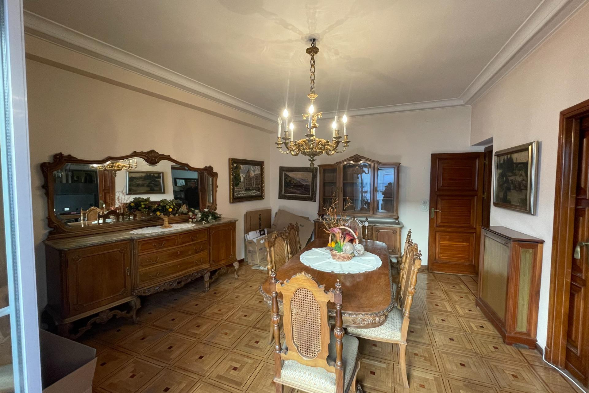 Resale - Apartment  - Madrid - Argüelles