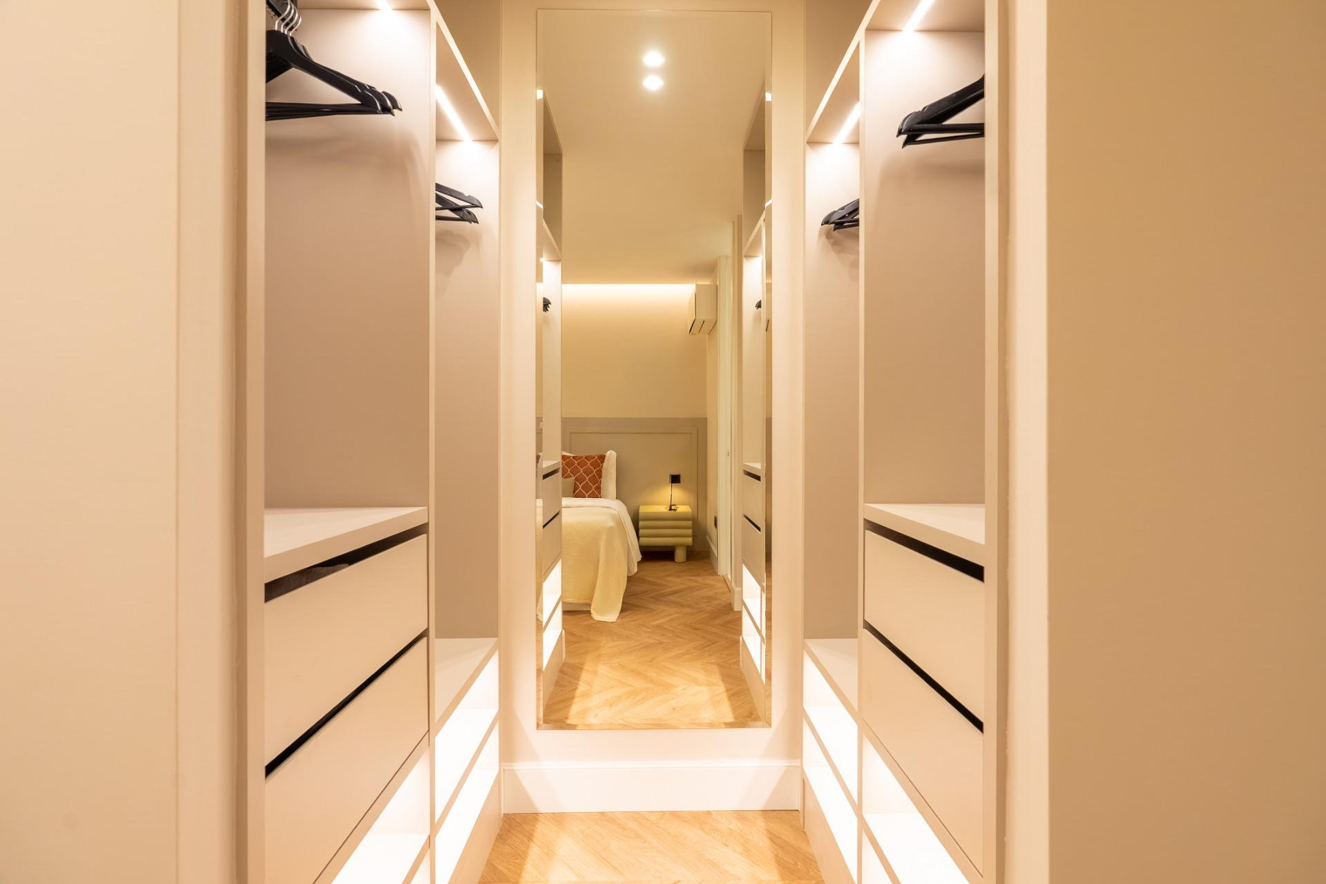 Resale - Apartment  - Madrid - Barrio de Salamanca