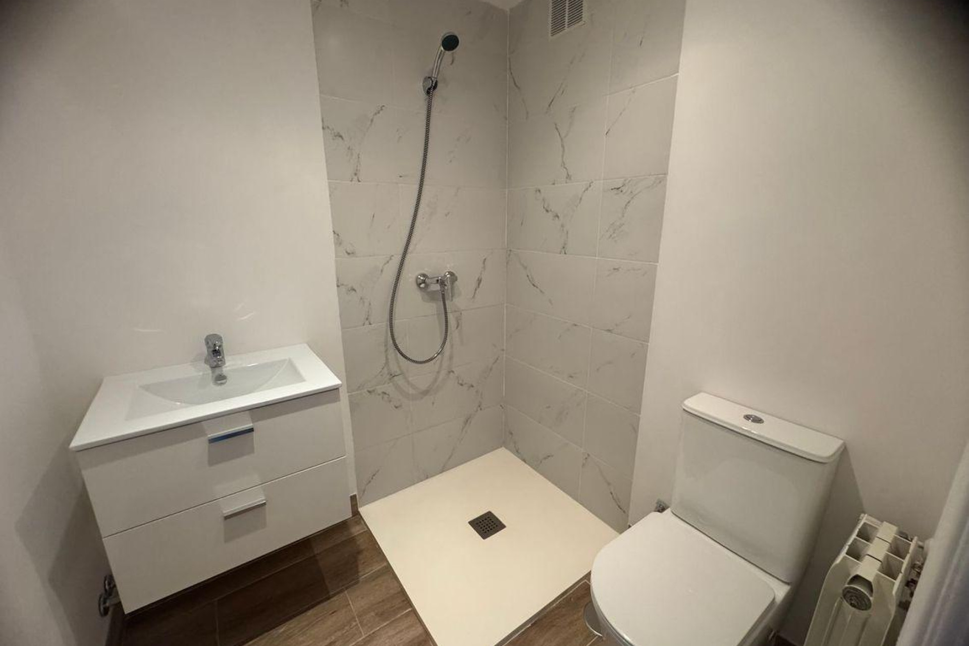 Resale - Apartment  - Madrid - Barrio del Pilar