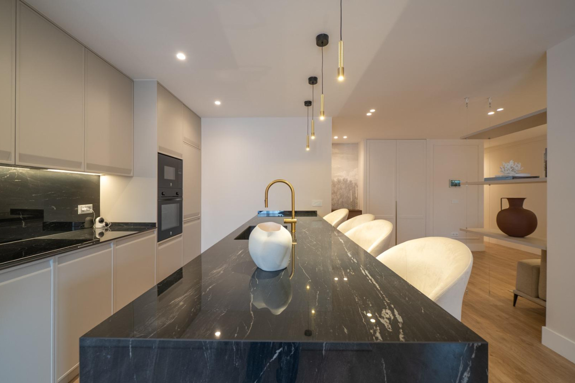 Resale - Apartment  - Madrid - Castellana