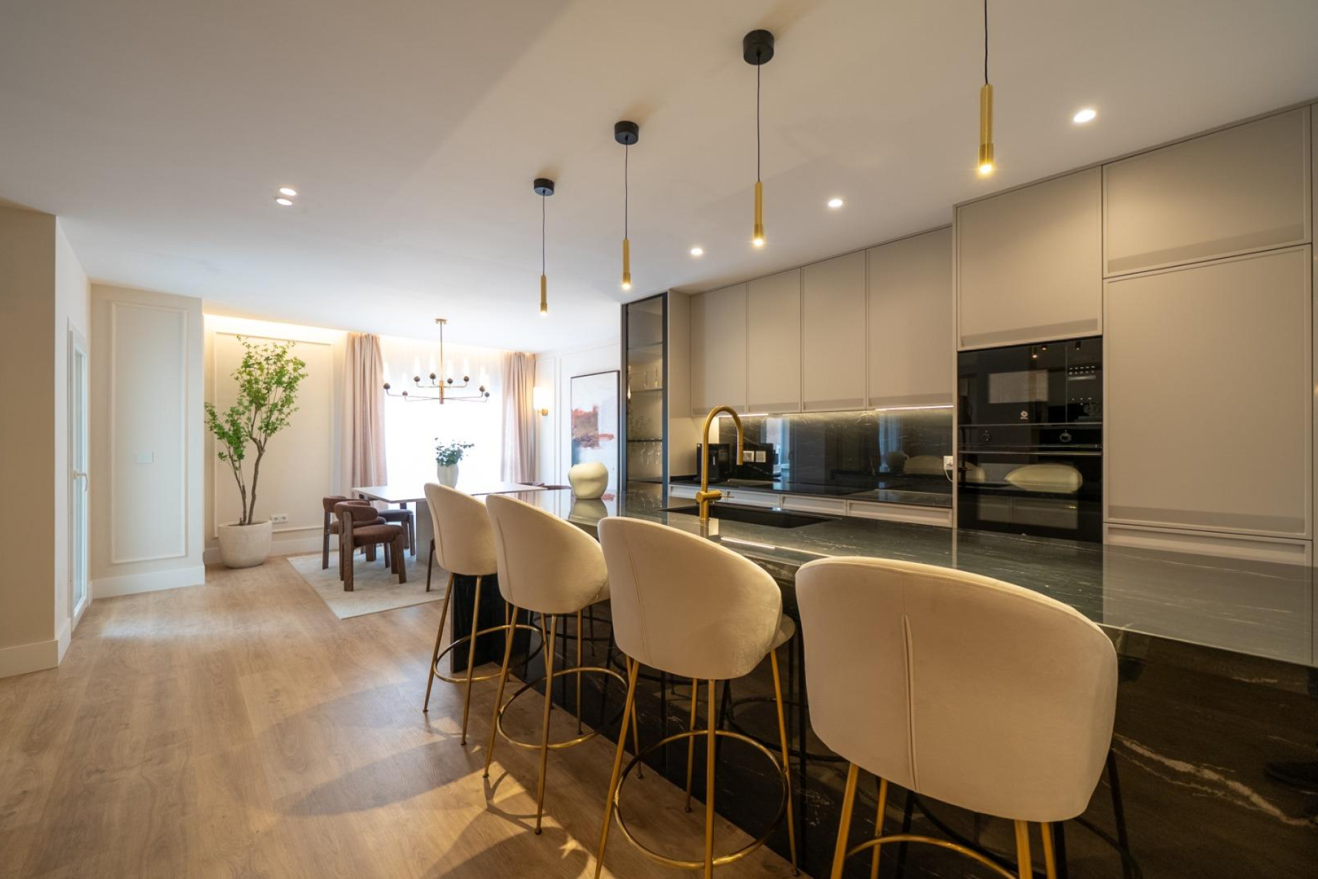 Resale - Apartment  - Madrid - Castellana