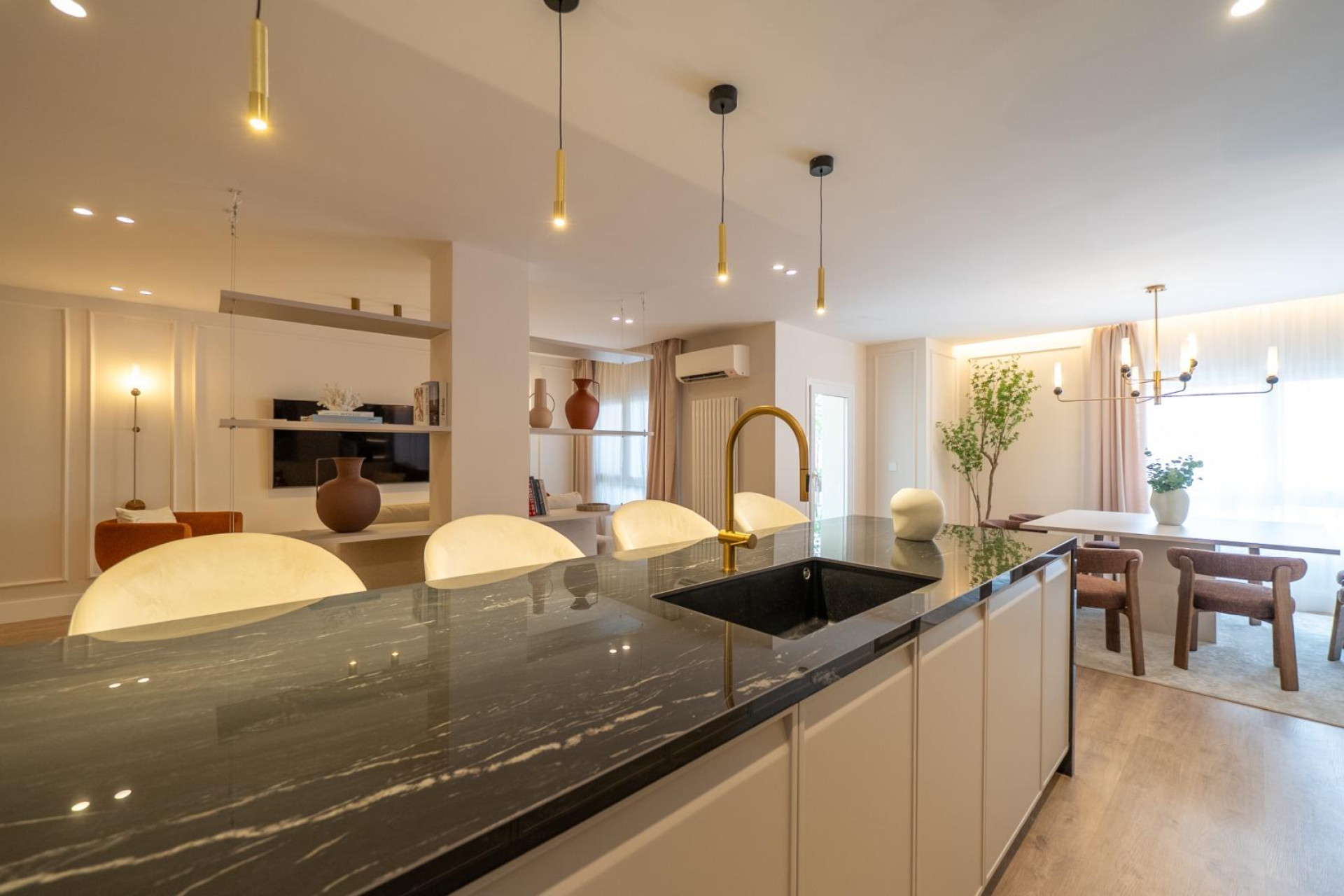 Resale - Apartment  - Madrid - Castellana