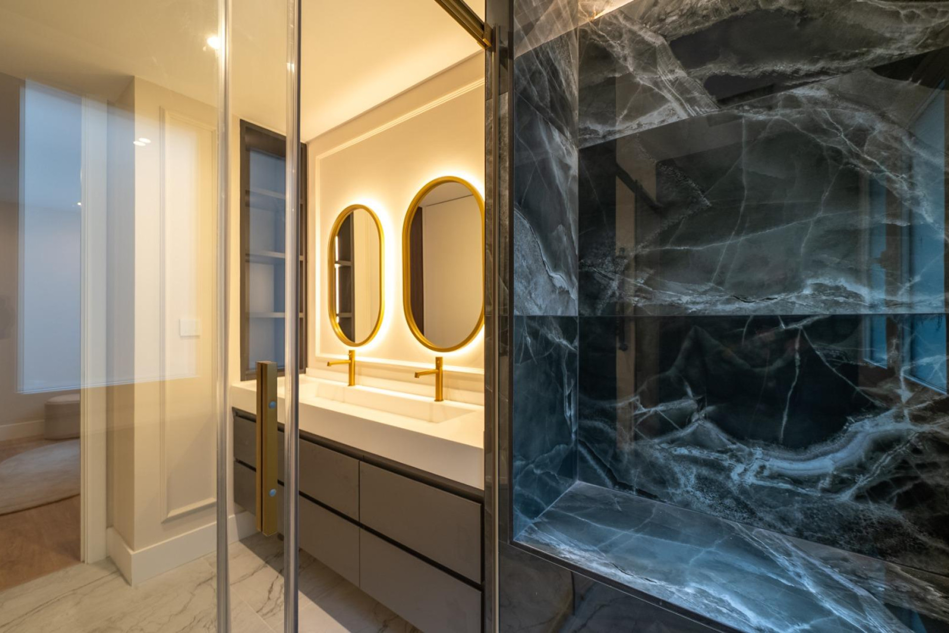 Resale - Apartment  - Madrid - Castellana